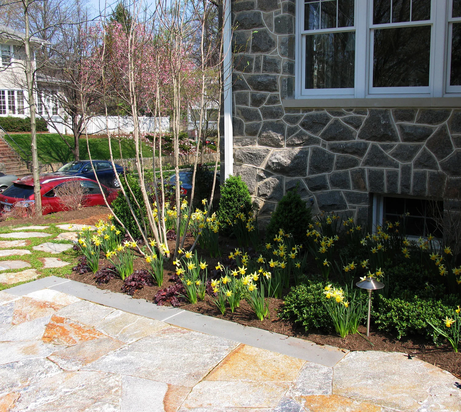 Project Location: Washington, DC (Chevy Chase) Completion: Fall 2011 General Contractor: JM Landscaping Primary Material Palette: Old Spruce Mtn. flagstone, select blue thermal finish bluestone, ipe, pine straw Photos By: Moody Landscape Architecture