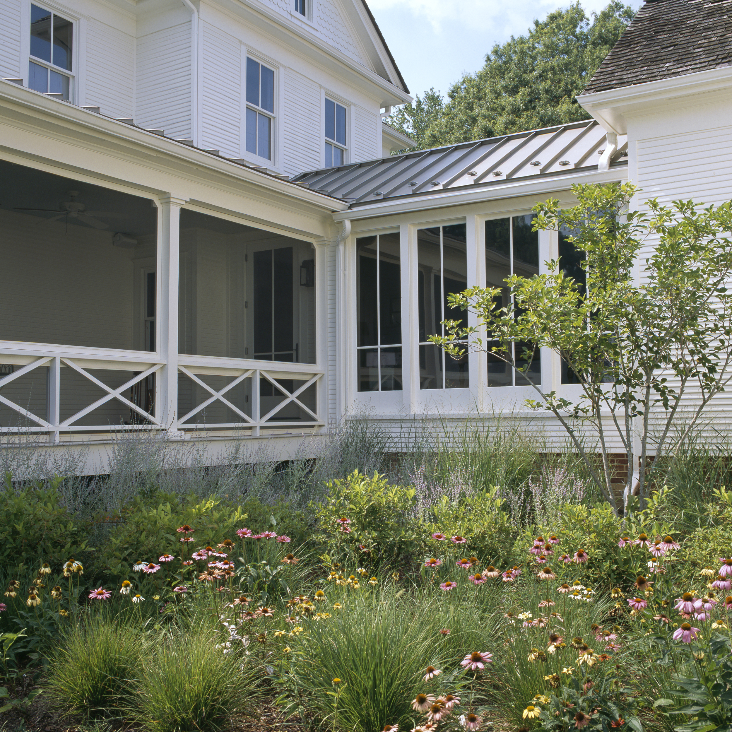   Project Location: &nbsp;Trappe, Maryland  Completion:&nbsp; &nbsp;2007  Contractors: &nbsp;Quarry Aquatics, Evergro Landscaping  Project Architect: &nbsp;Marta Hanson  Primary Material Palette: &nbsp;brick, wood, concrete, bluestone  Photos By: &nb