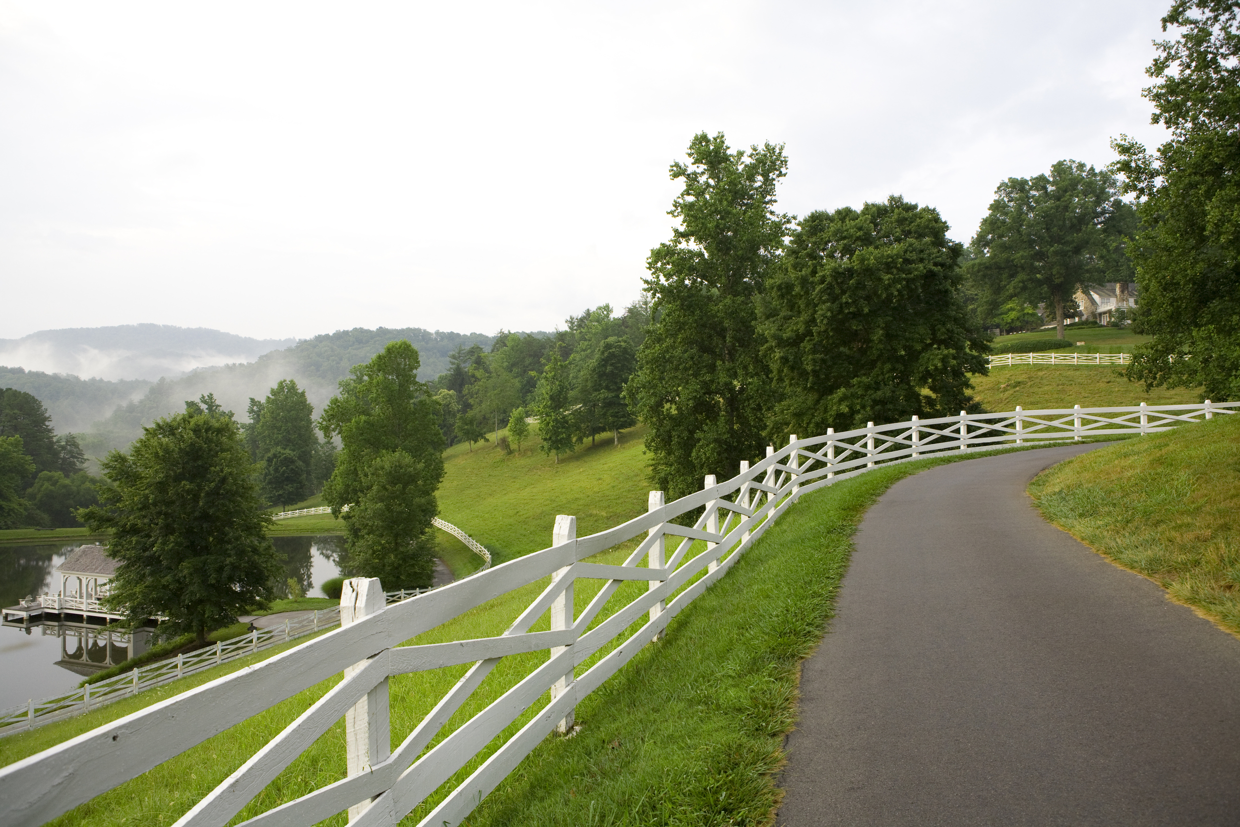   Project Location: &nbsp;Walland, TN &nbsp; &nbsp;  Completion: &nbsp;&nbsp;2007  General Contractor: &nbsp;Hickory Construction  Project Architect: &nbsp;Spitzmiller Norris Architects  Primary Material Palette: &nbsp;stone, wood 