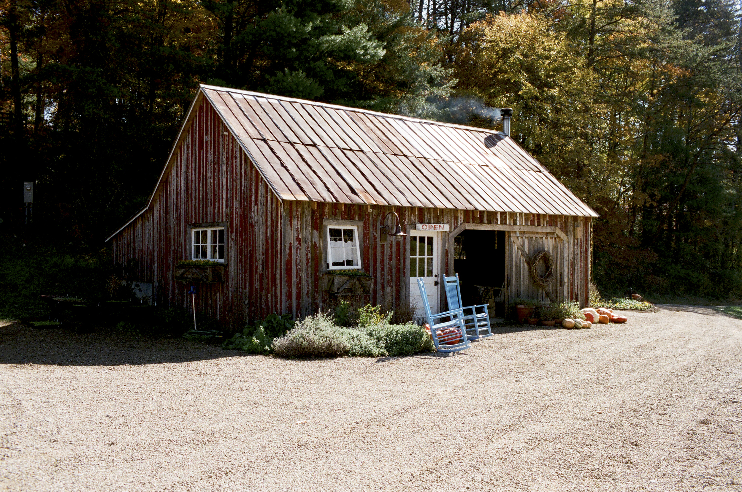   Project Location: &nbsp;Walland, TN &nbsp; &nbsp;  Completion: &nbsp;&nbsp;2007  General Contractor: &nbsp;Hickory Construction  Project Architect: &nbsp;Spitzmiller Norris Architects  Primary Material Palette: &nbsp;stone, wood 