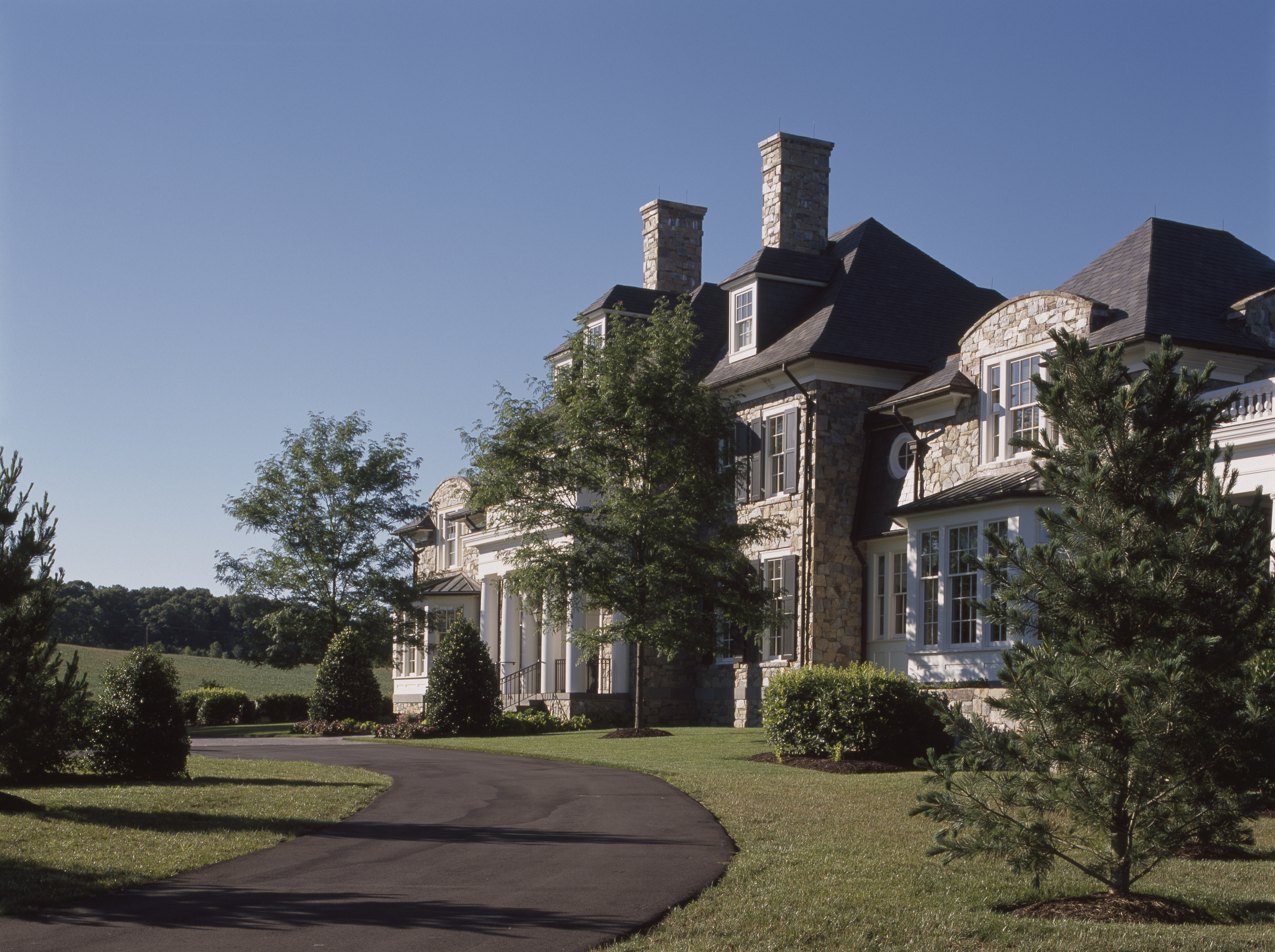   Project Location:&nbsp; Howard County, Maryland  Completion: &nbsp;&nbsp;2006  General Contractor:&nbsp; Horizon Builders, Chapel Valley  Project Architect:&nbsp; Muse Architects  Primary Material Palette: &nbsp;fieldstone, bluestone  Photos By:&nb