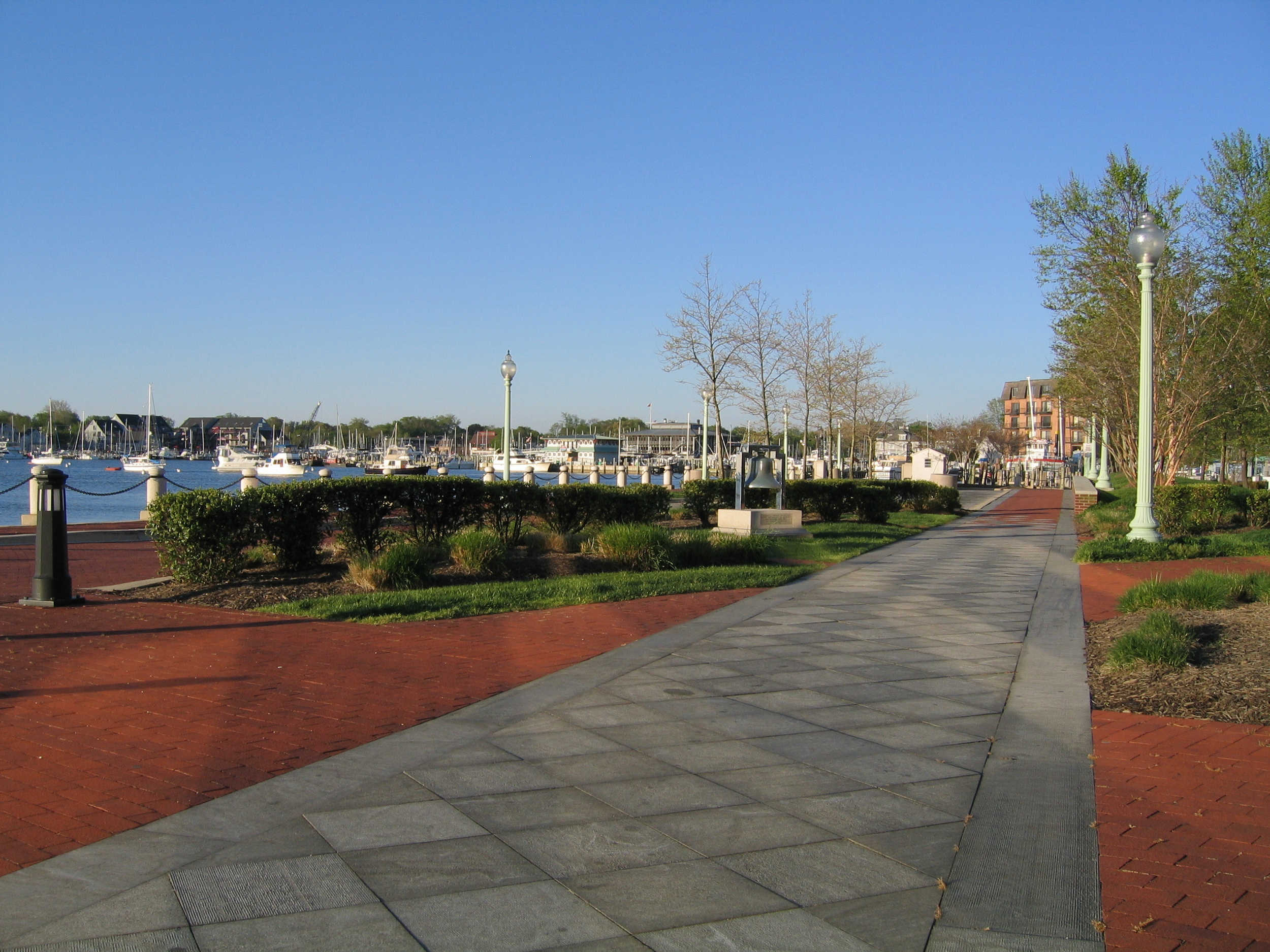   Project Location: &nbsp;&nbsp;Annapolis, MD  Completion: &nbsp;&nbsp;1985  Project Architect: &nbsp;CSD Architects  Primary Material Palette: &nbsp;granite, brick  Awards: &nbsp;Merit Award, American Society of Landscape Architects Maryland Chapter