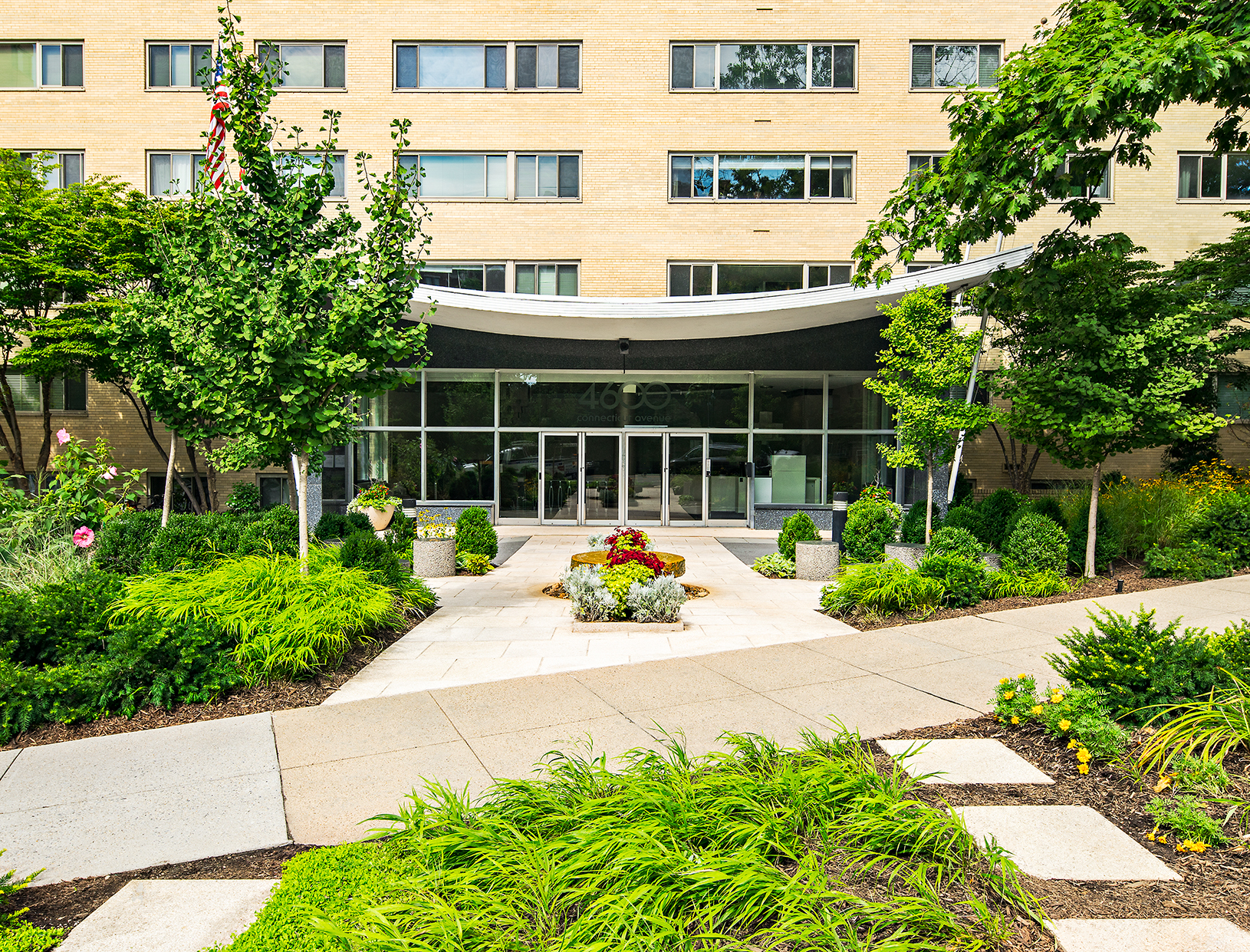   Project Location:  Washington, DC (North Cleveland Park)  Completion:  Summer 2015  General Contractor:  Denchfield Landscaping  Image By:  Allen Russ 