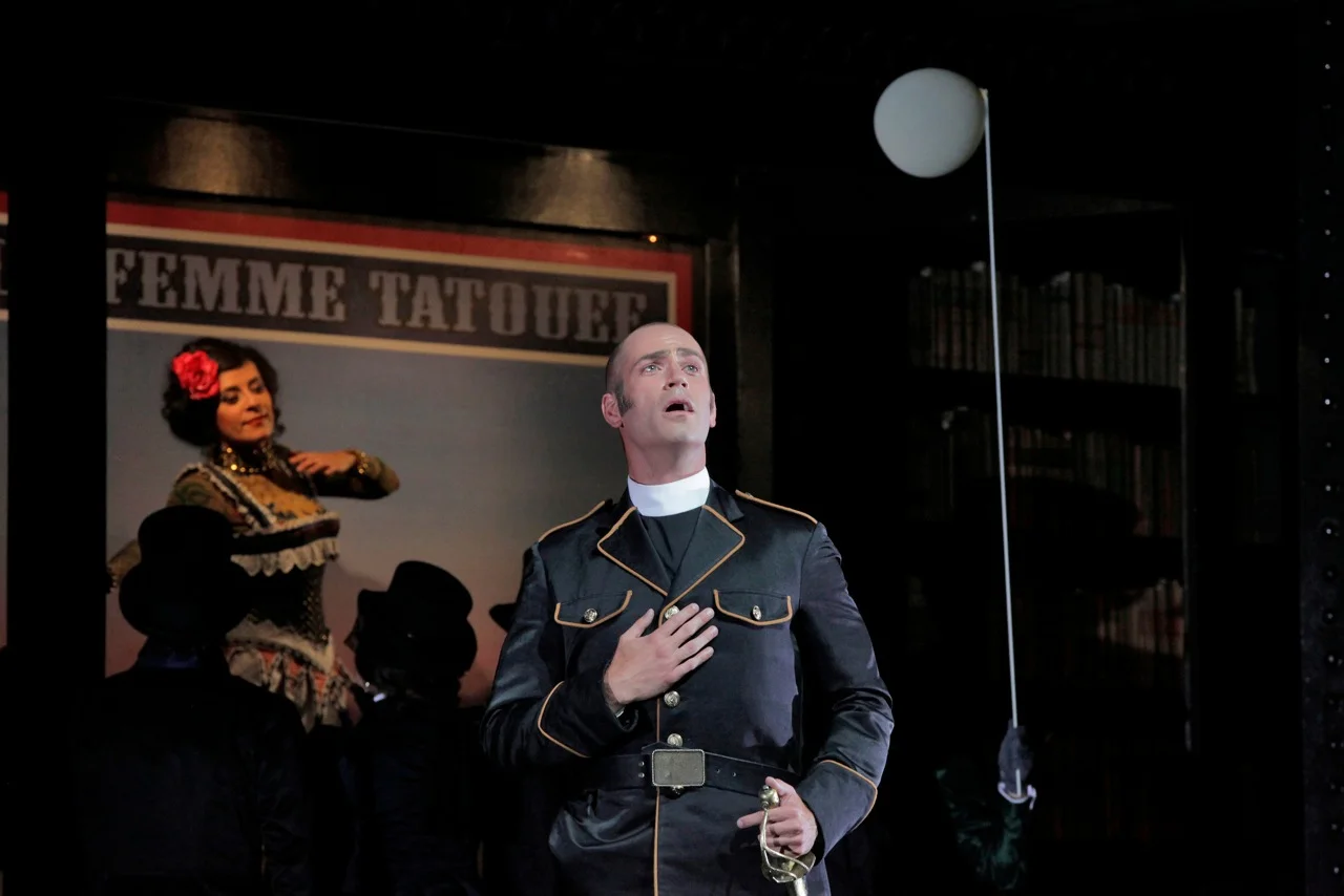 <i>Faust</i> / Santa Fe Opera / 2011