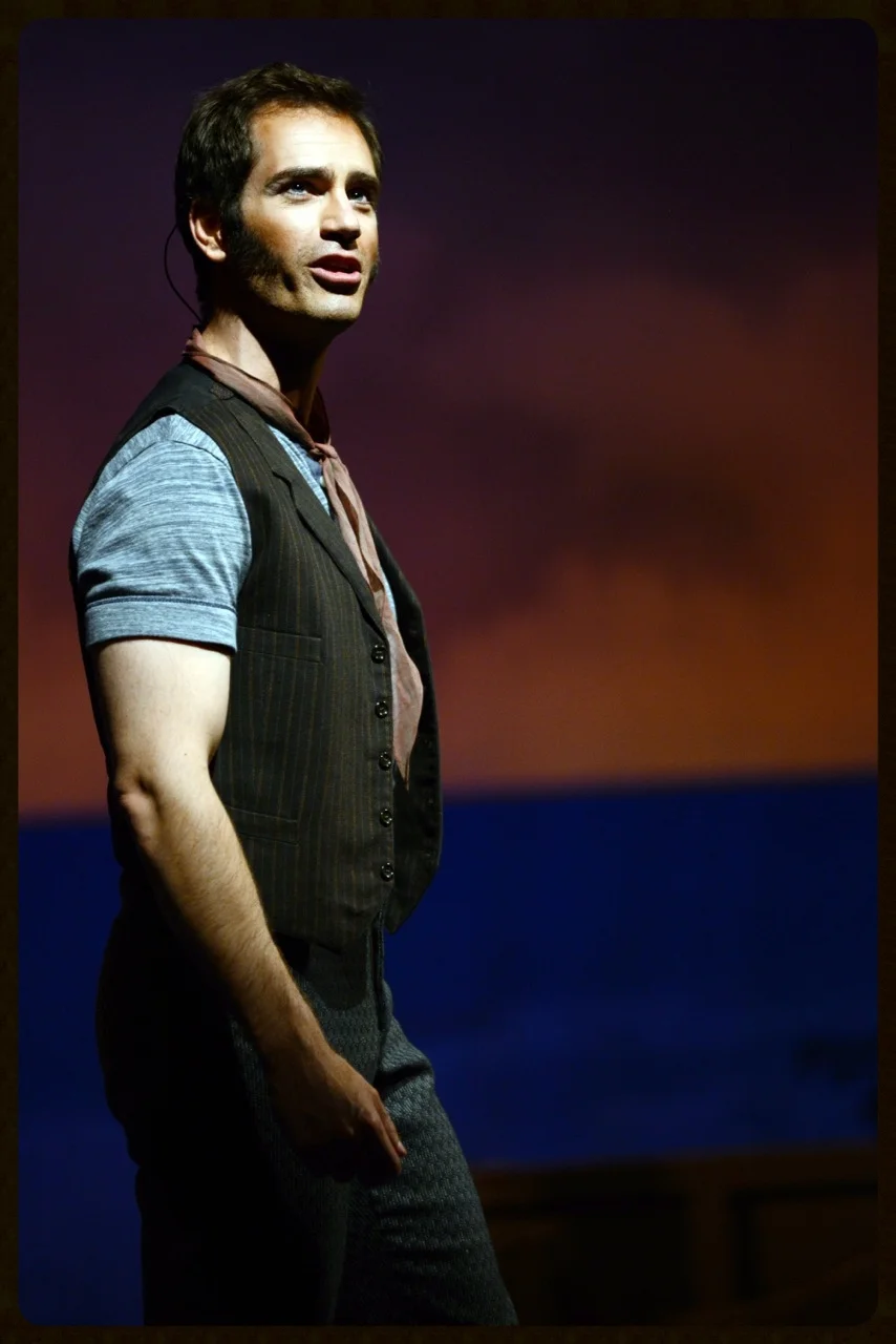 Baritone Matthew Worth in Virginia Opera production of Carousel © David Beloff