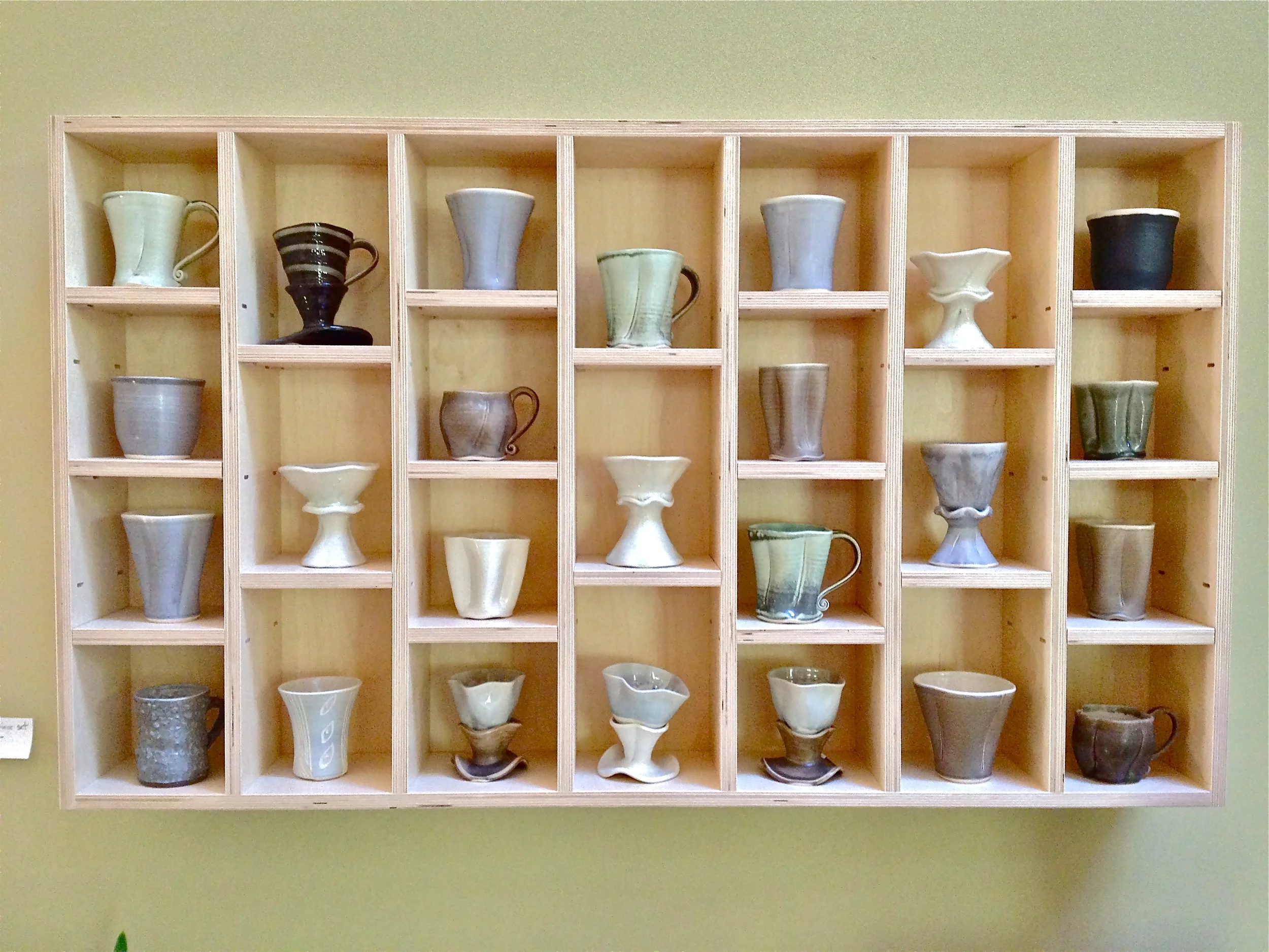 Cup cupboard
