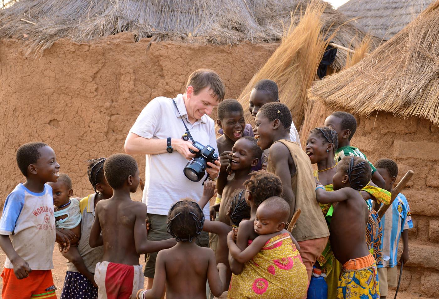 Jason and Ghanaian kids.jpg