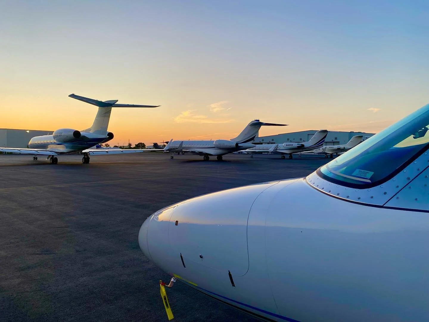 Full house. ✈️ 
#fontainebleauaviation