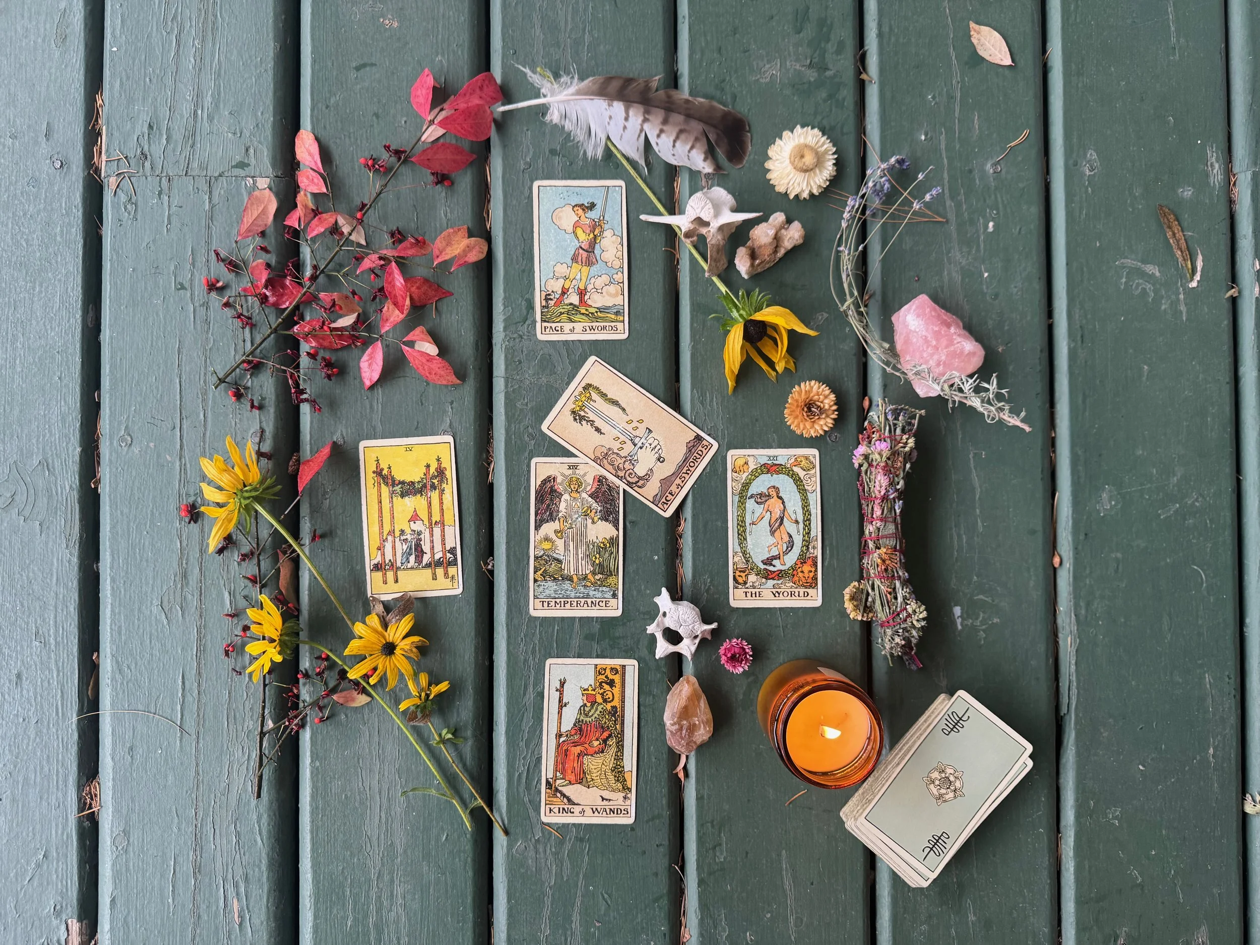 betwixt and between ~ slow tarot 🌑 28º Scorpio 