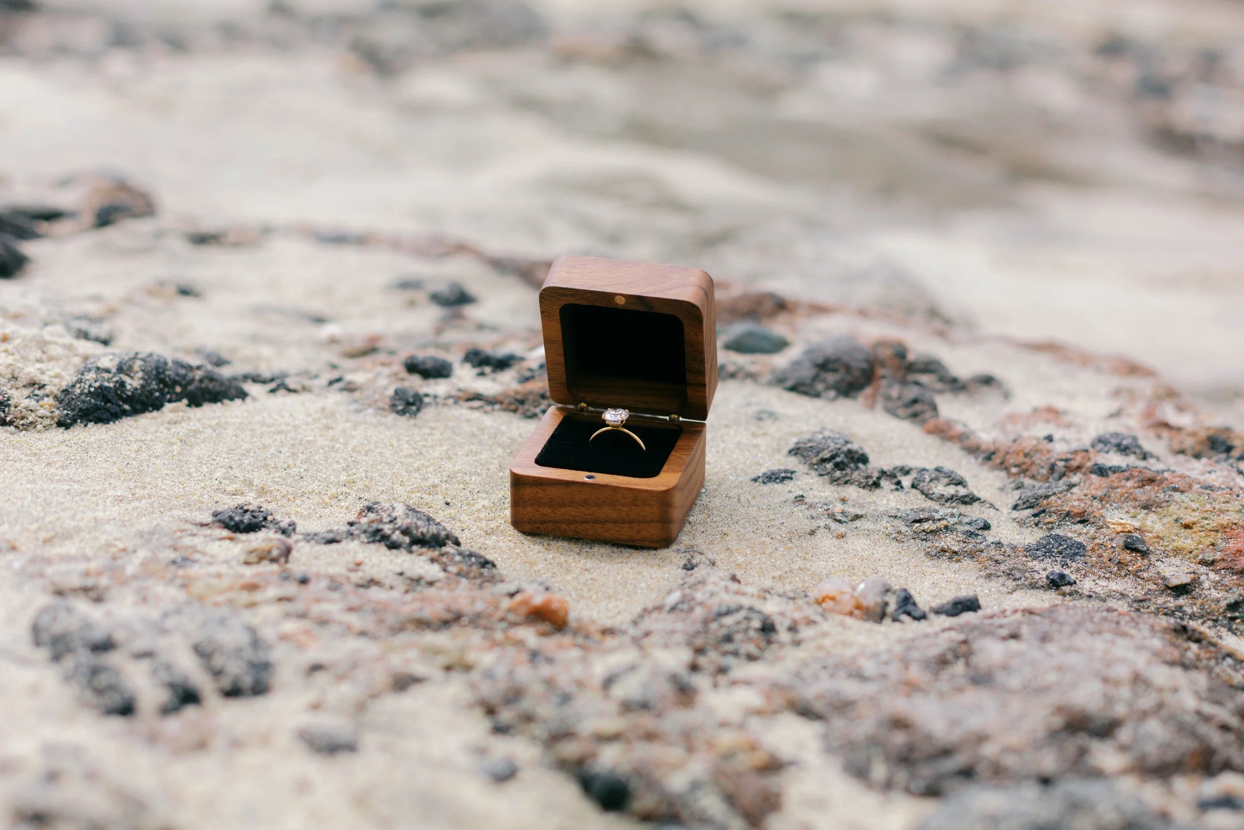 laguna-beach-proposal-ring-close-up-6.jpg