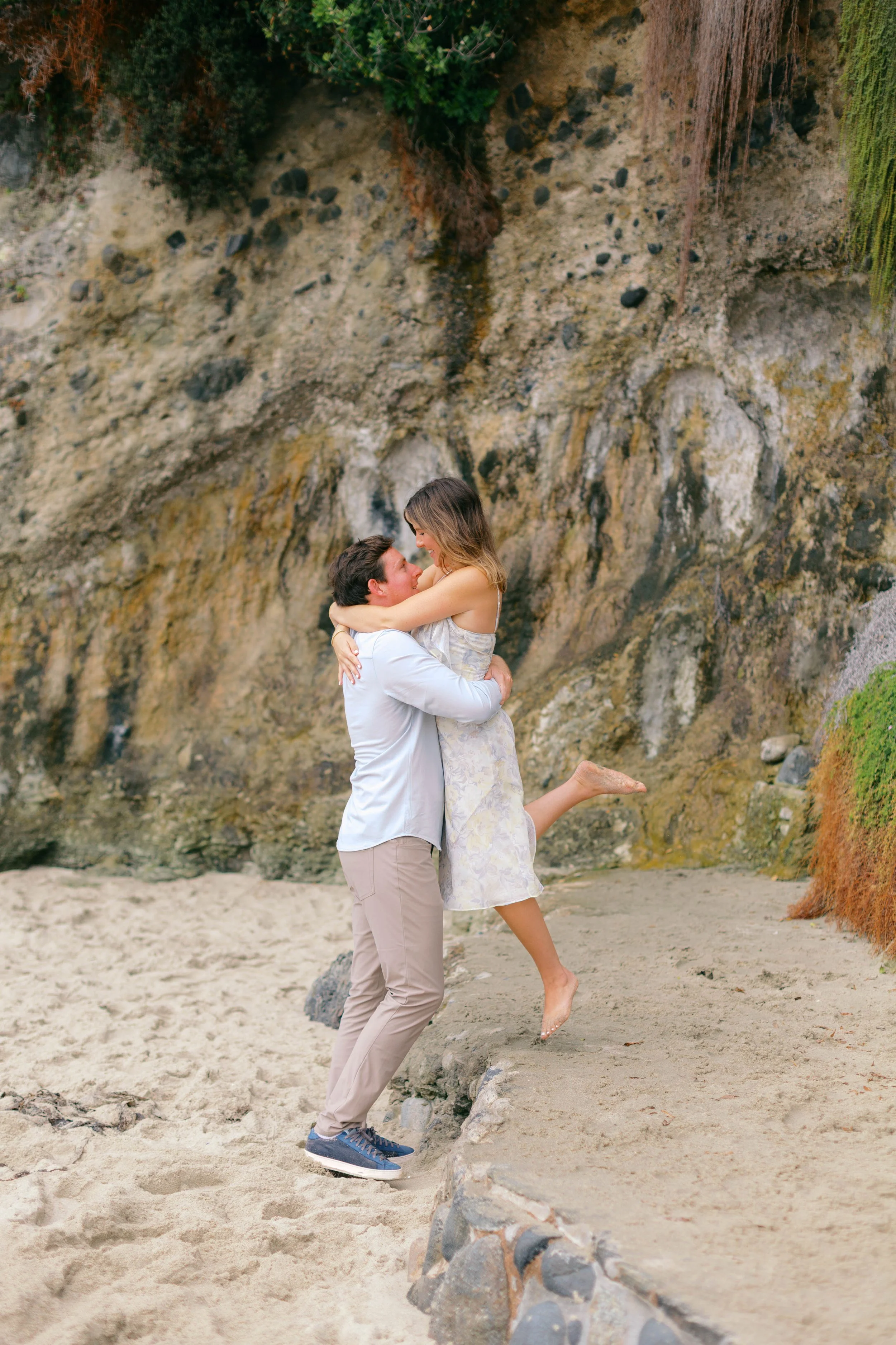 woods-cove-candid-couple-photos-laguna-beach-17.jpg
