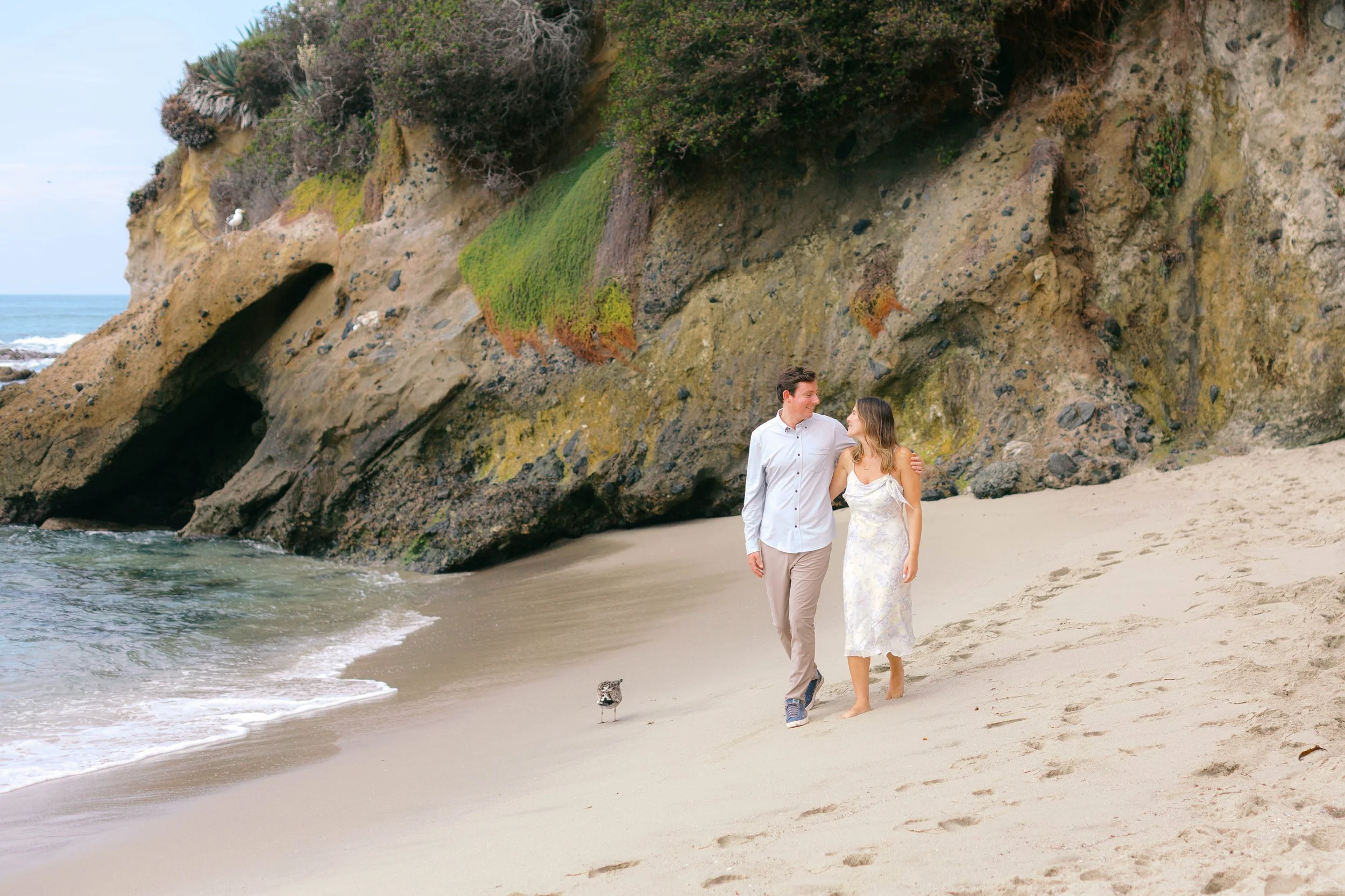 woods-cove-couple-walking-laguna-beach-6.jpg