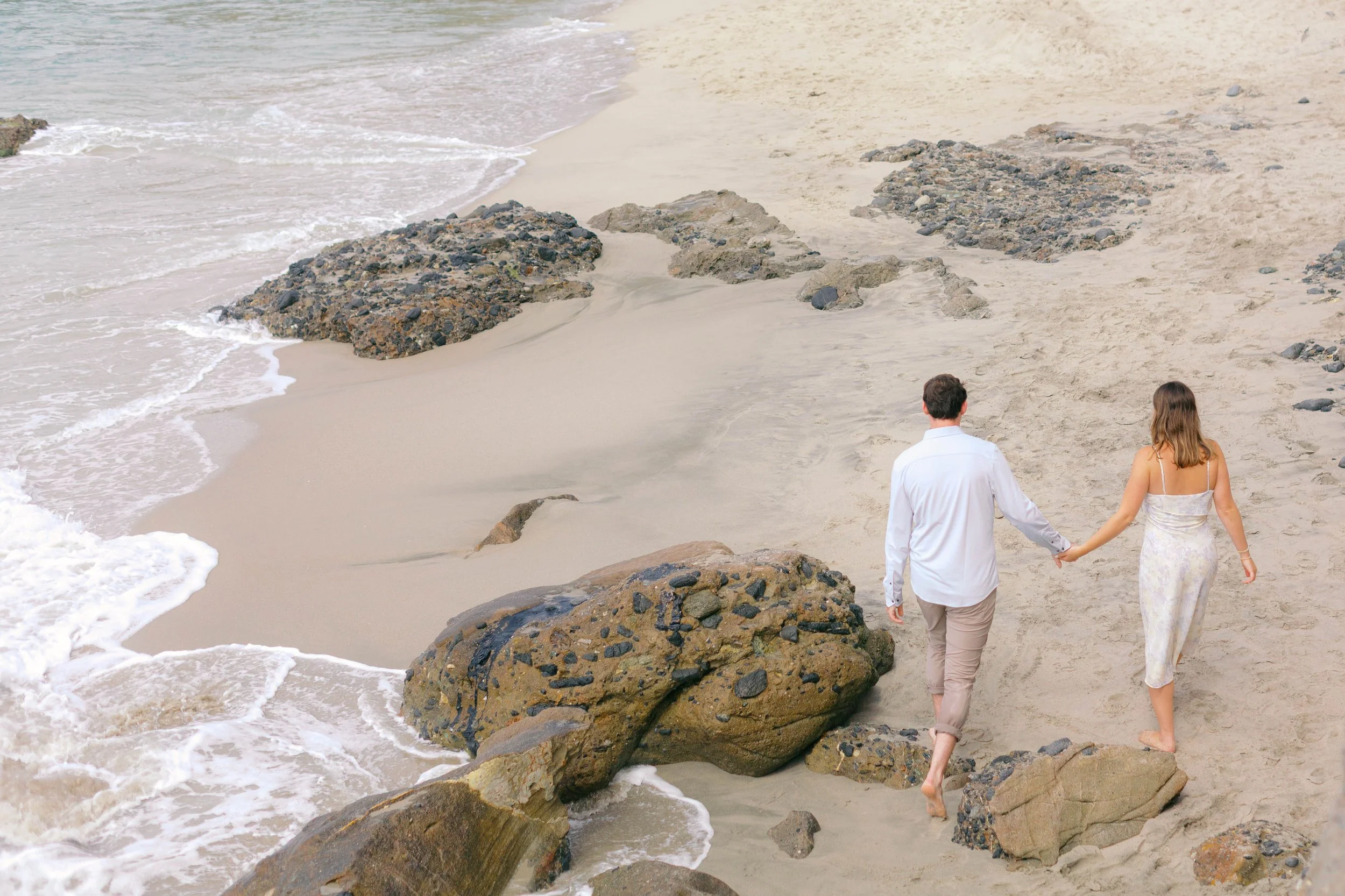 woods-cove-couple-walking-laguna-beach-12.jpg