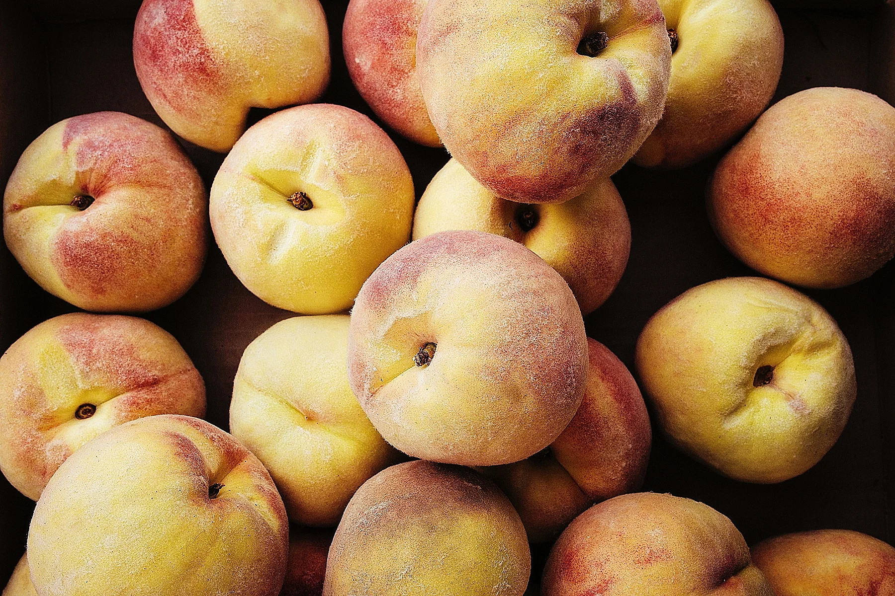 ORGANIC PEACHES