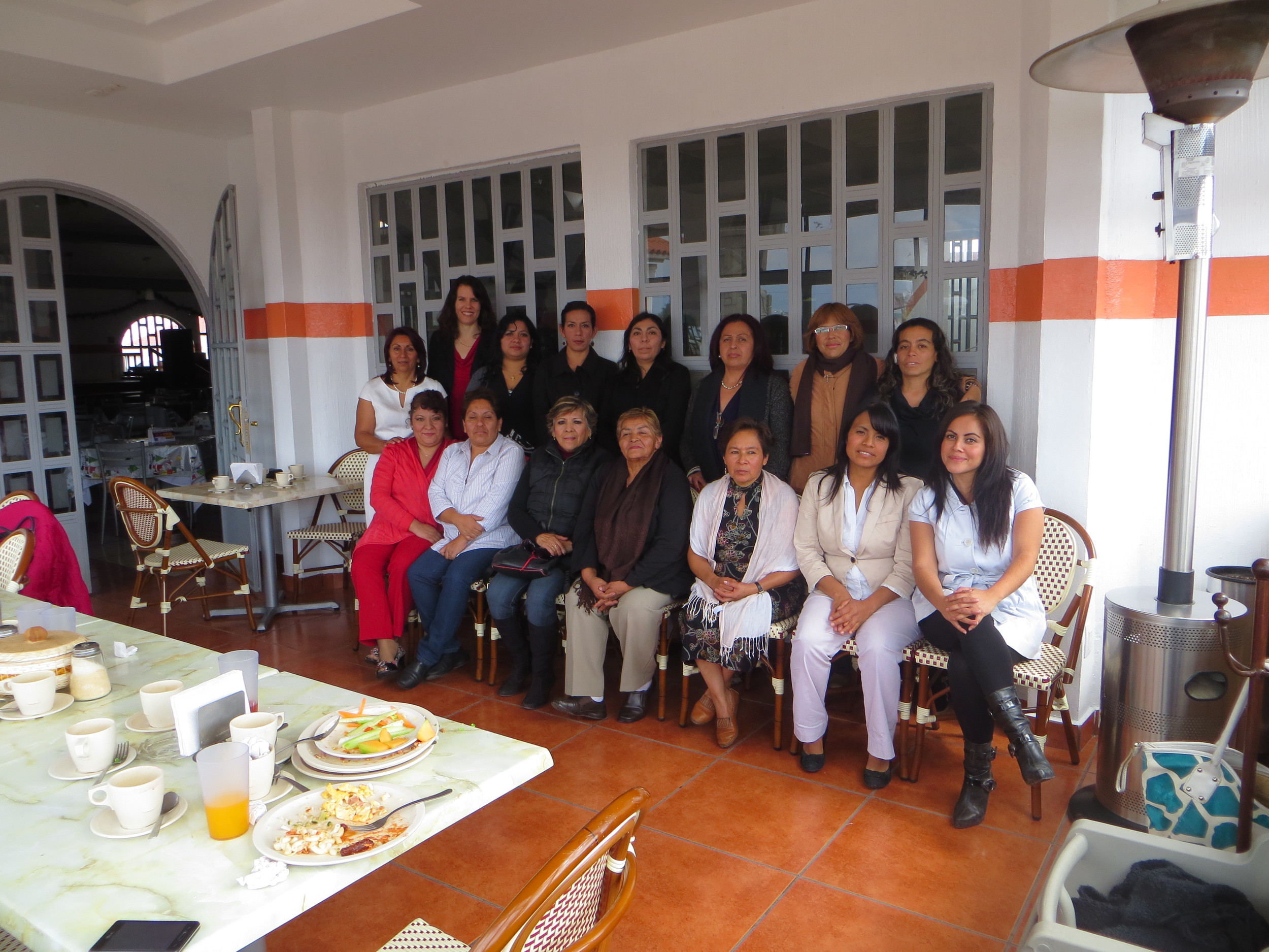 Laura shared at a women's breakfast for the "Church in the Park" in Tizayuca.