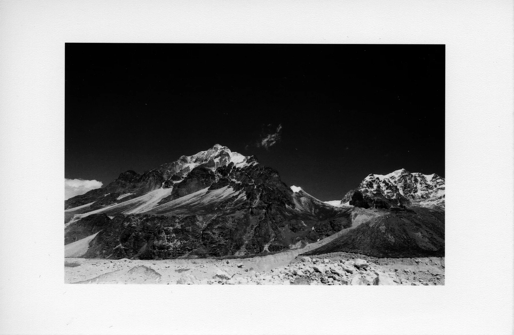 On the Jannu glacier.