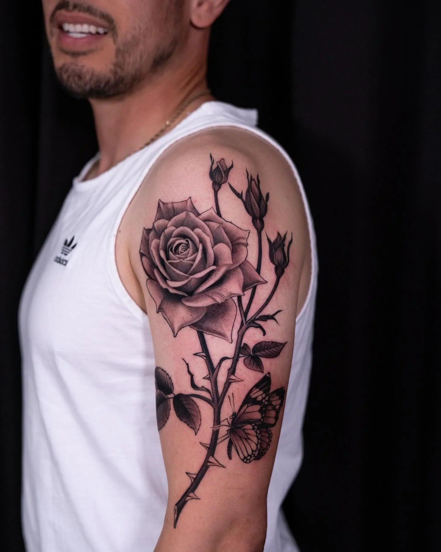 The homies first tattoo! Looking forward to the new additions and future family trips! 

#fusionink #goldenmoongallery #nickchaboya #sanmateo #california #bayarea #blackandgrey #roses #sanjose #sanfrancisco