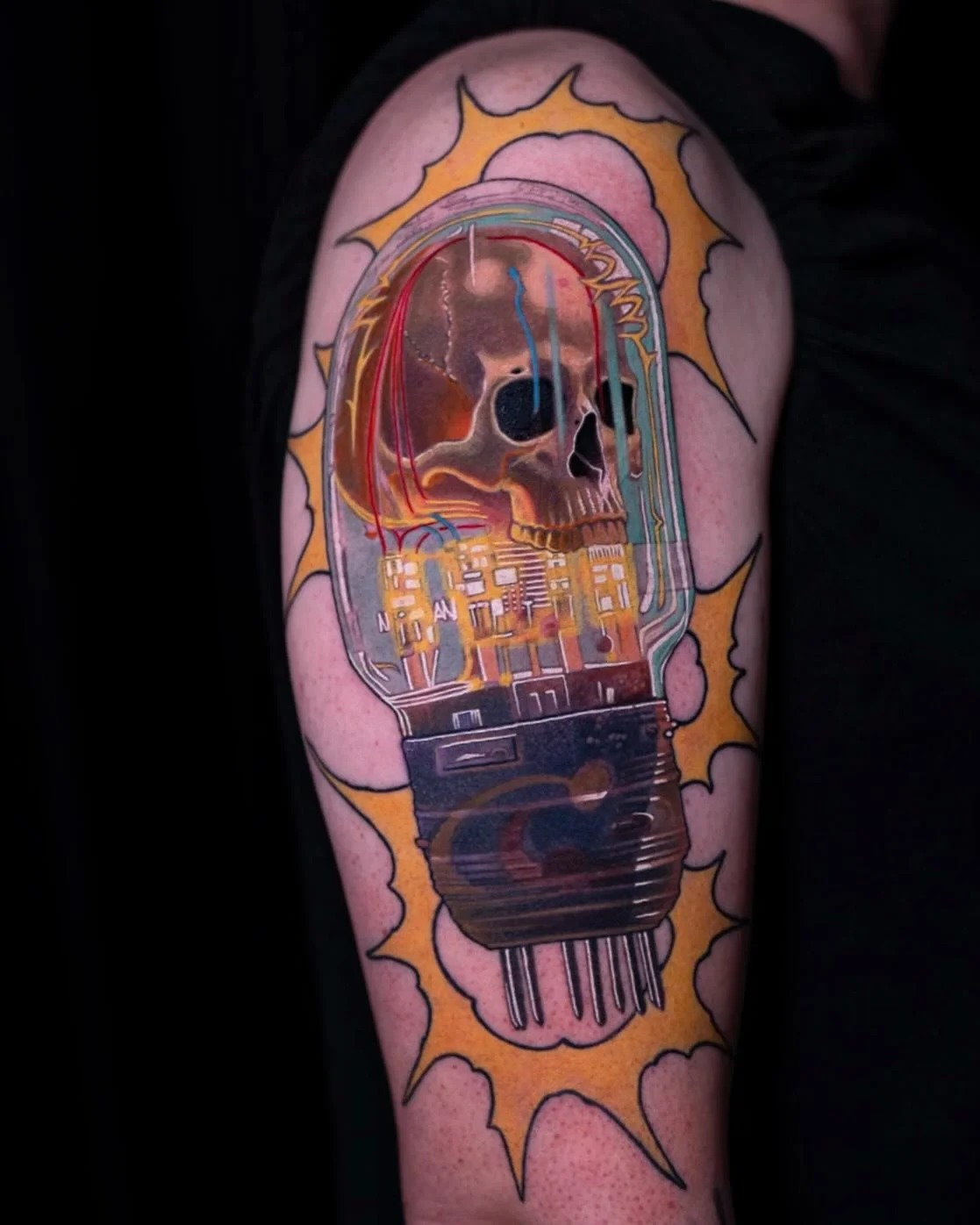 A musician client and friend of mine wanted a tattoo of a transistor amp with a skull inside! Almost done! Thanks for the fun projects everyone. 

#transistor #guitaramp #fusionink #skull #nickchaboya #goldenmoongallery #sanmateo #bayarea #california