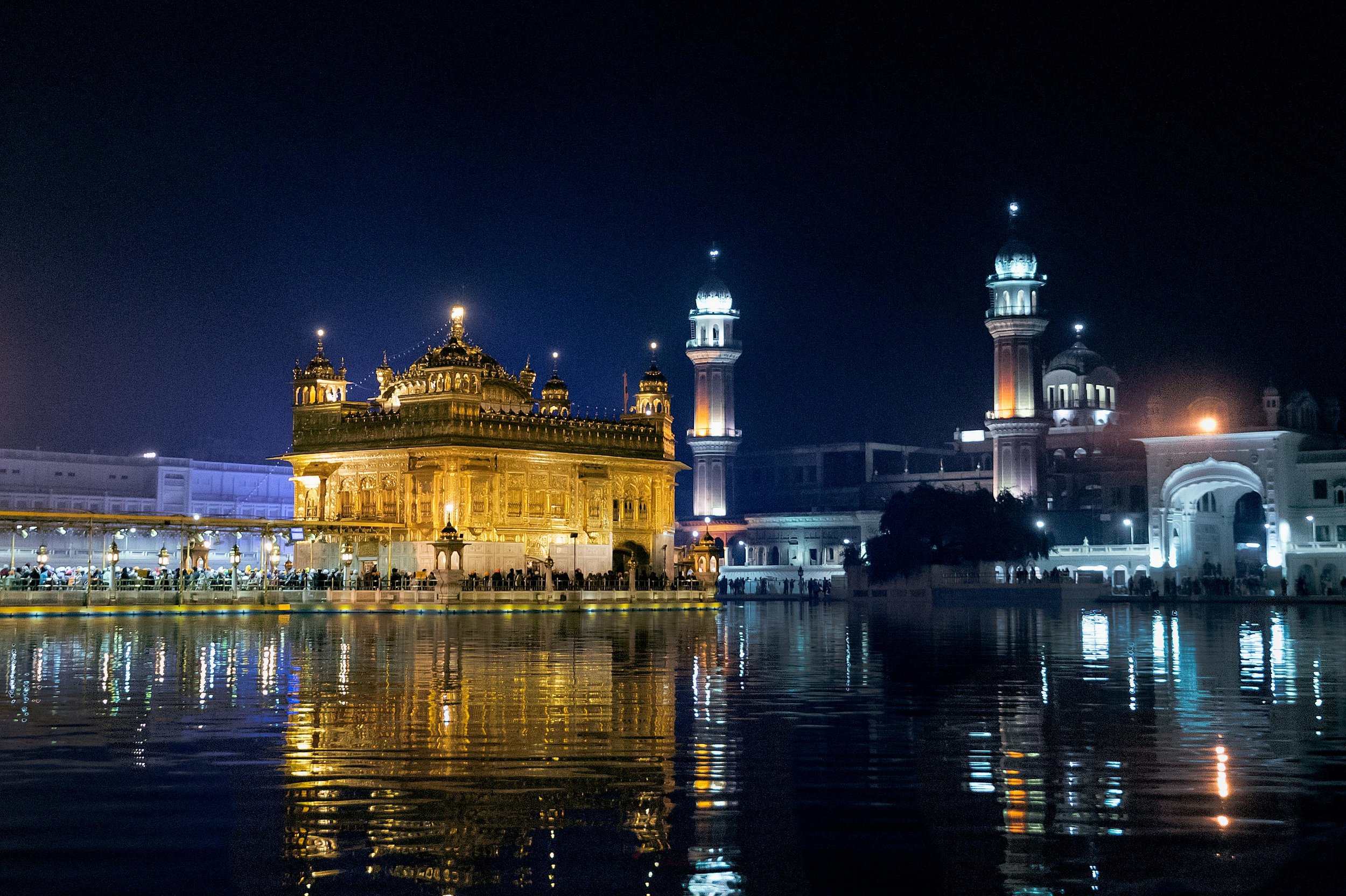  I parted with this holy place with another view of the Sri Harmandir Sahib. It's just so stunning. 