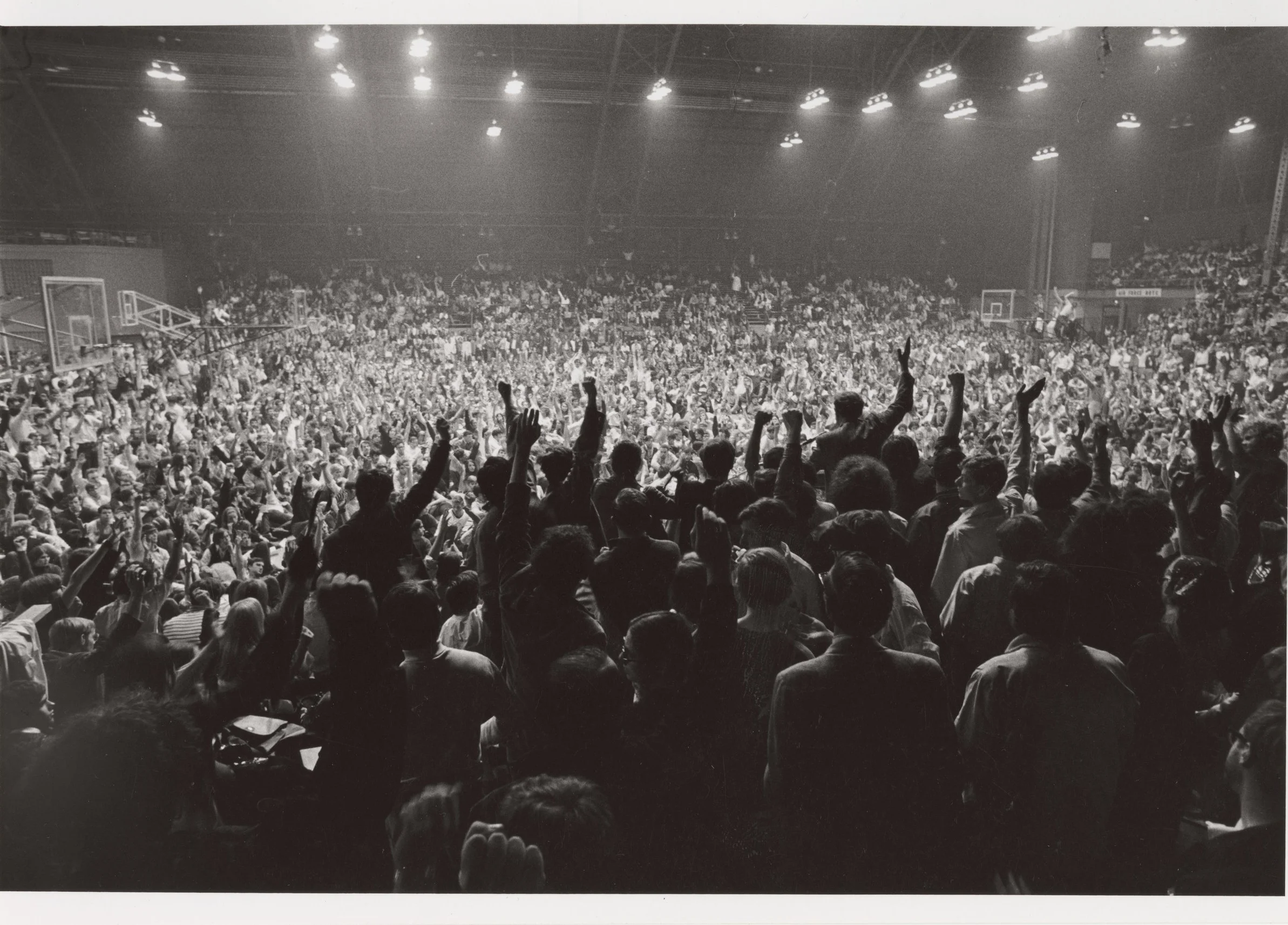 Student mass meeting in Barton Hall, Cornell University (1969)