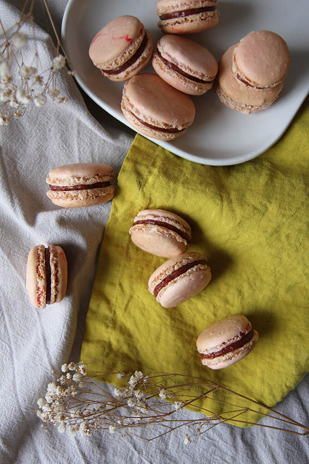 2017.07 - macarons rhubarbe - 6916 copie.jpg