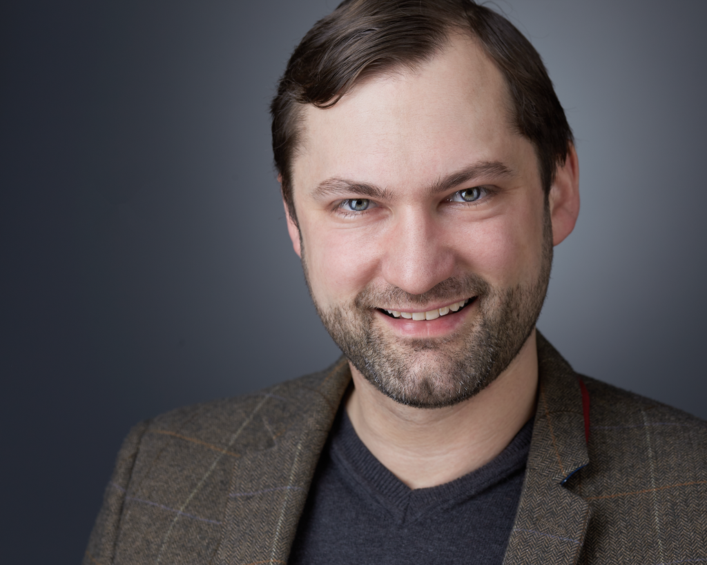 jonny-headshot-photography-studio-milton-keynes-business-headshot.png