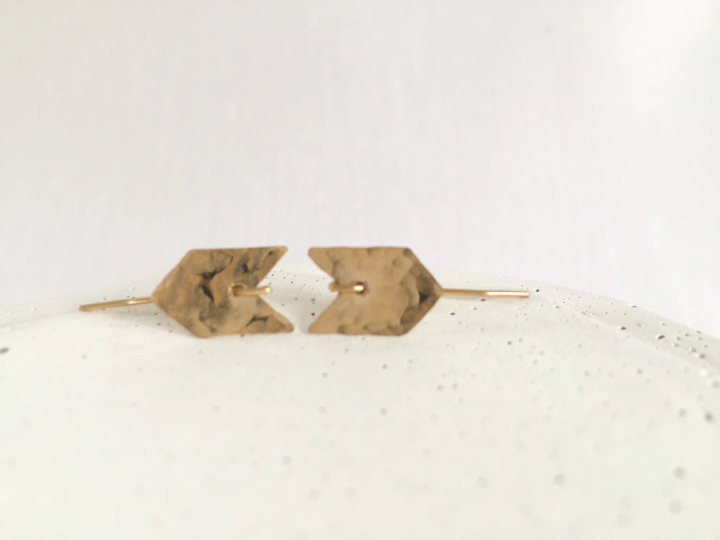 CARDINAL STUD EARRINGS