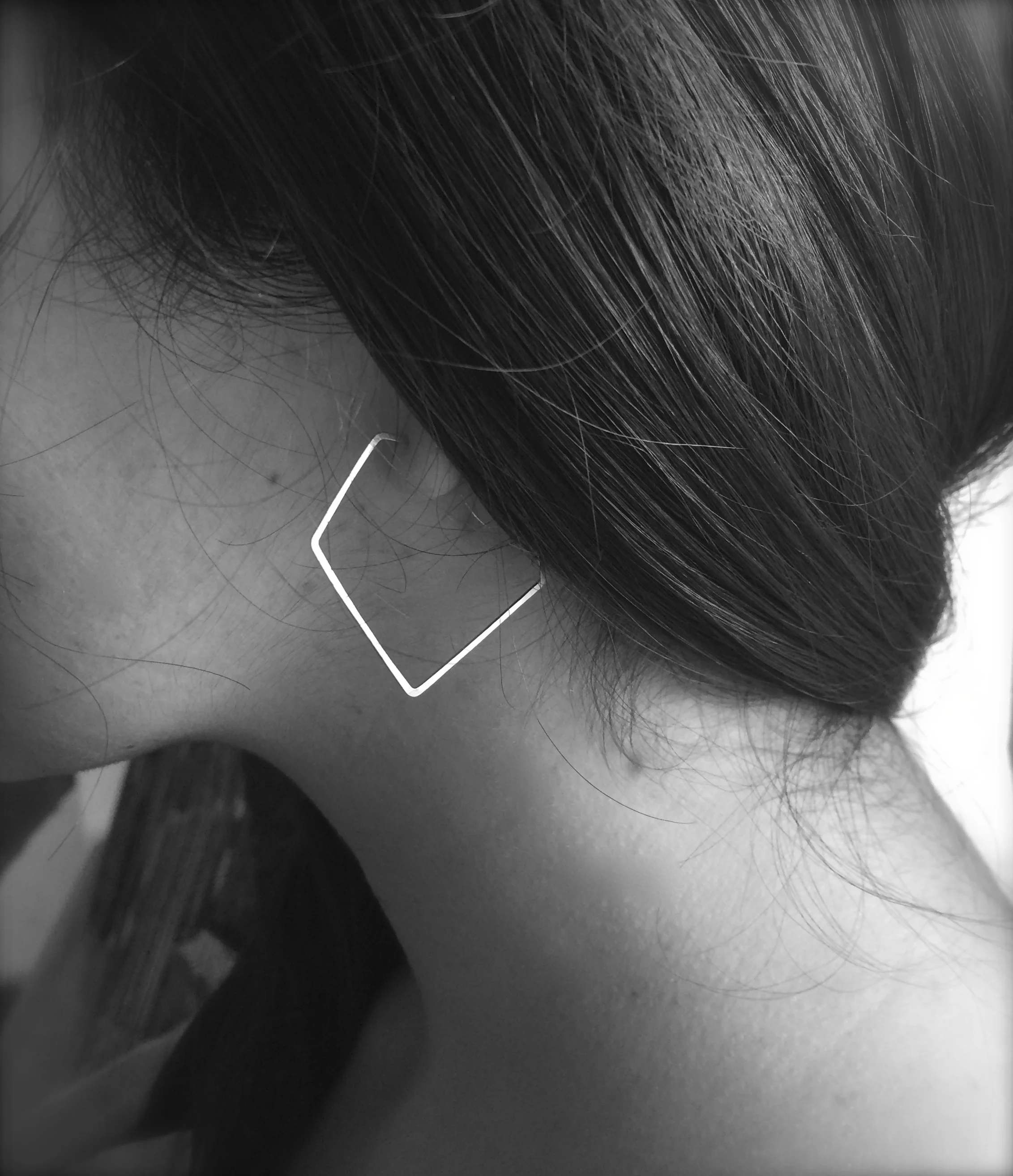 silver hammered diamond hoops