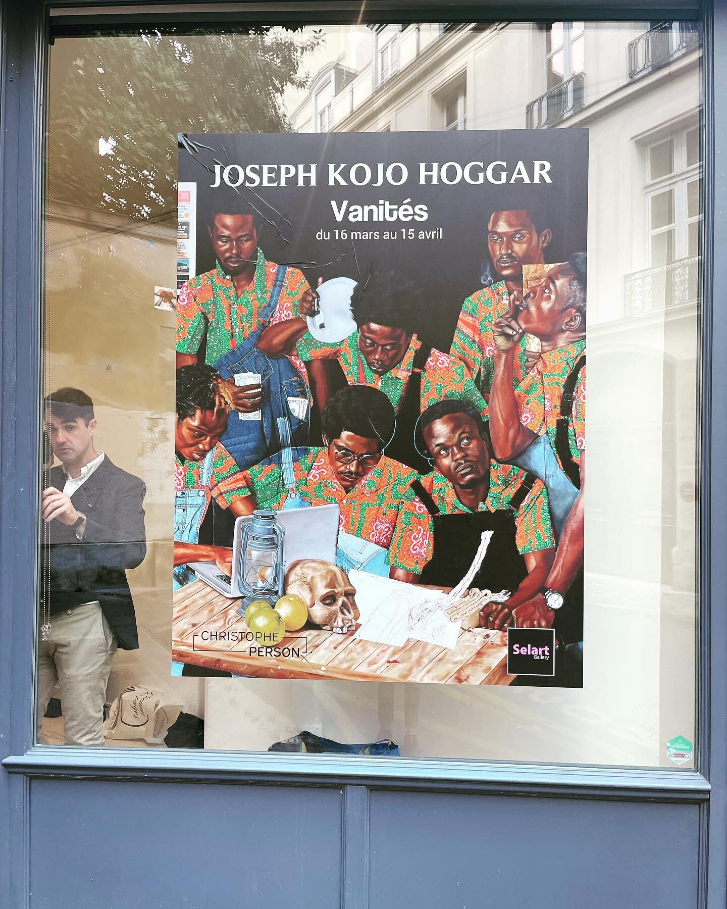 Strolling through the Marais I found the work of Ghanaian artist Joseph Kojo Hogger at Christophe Person Gallery. Not to miss. He is an incredible talent. #parisgalleries #inspiration #creativeprocess #collage #contemporarypainting #collectart #inter