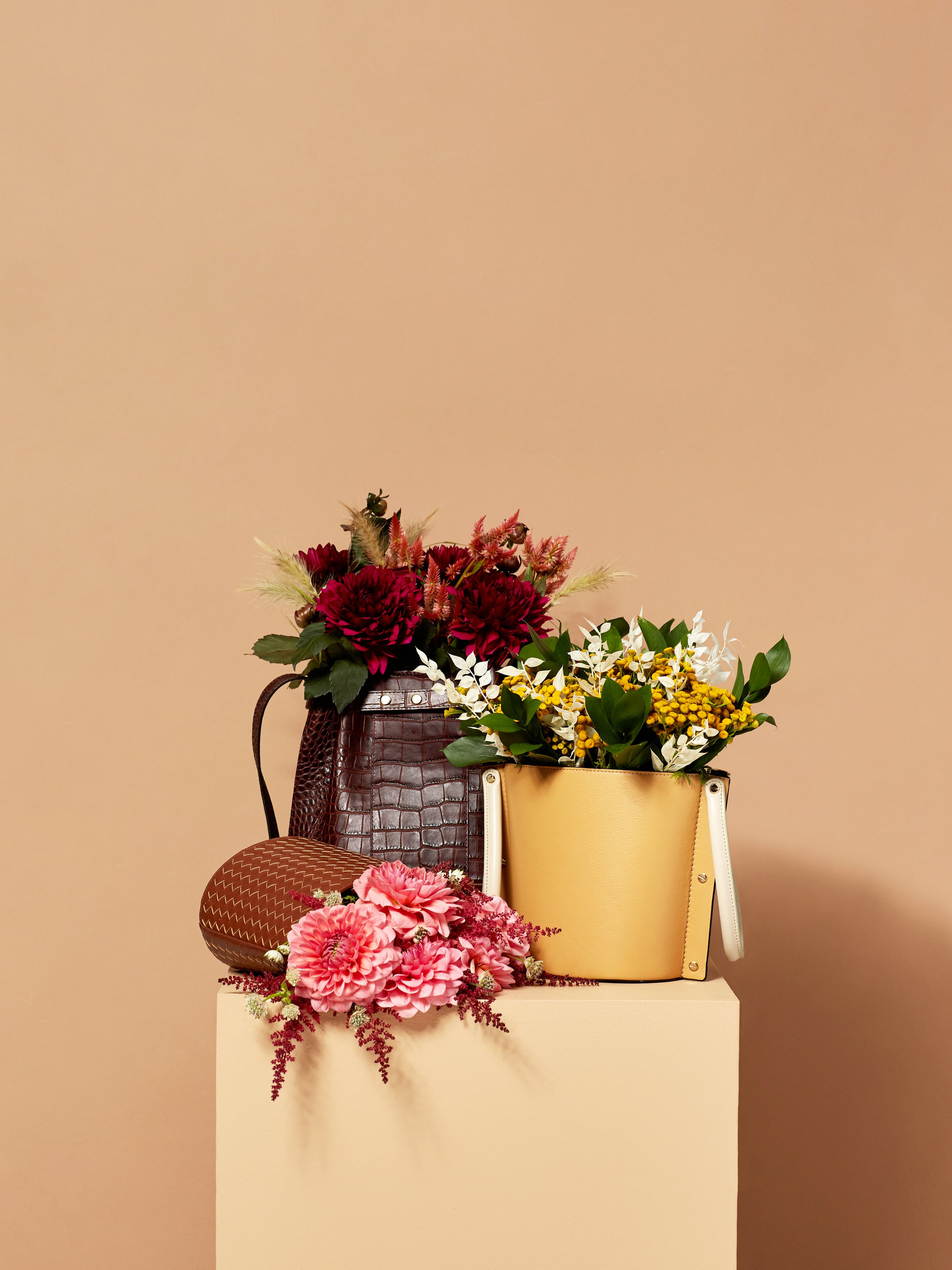 20190808_StillLife_Fall_BagsWithFlorals_049_RETOUCHED_3x4.jpg