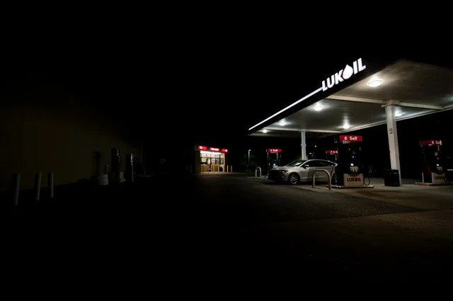 014_8420 lukoil.jpeg