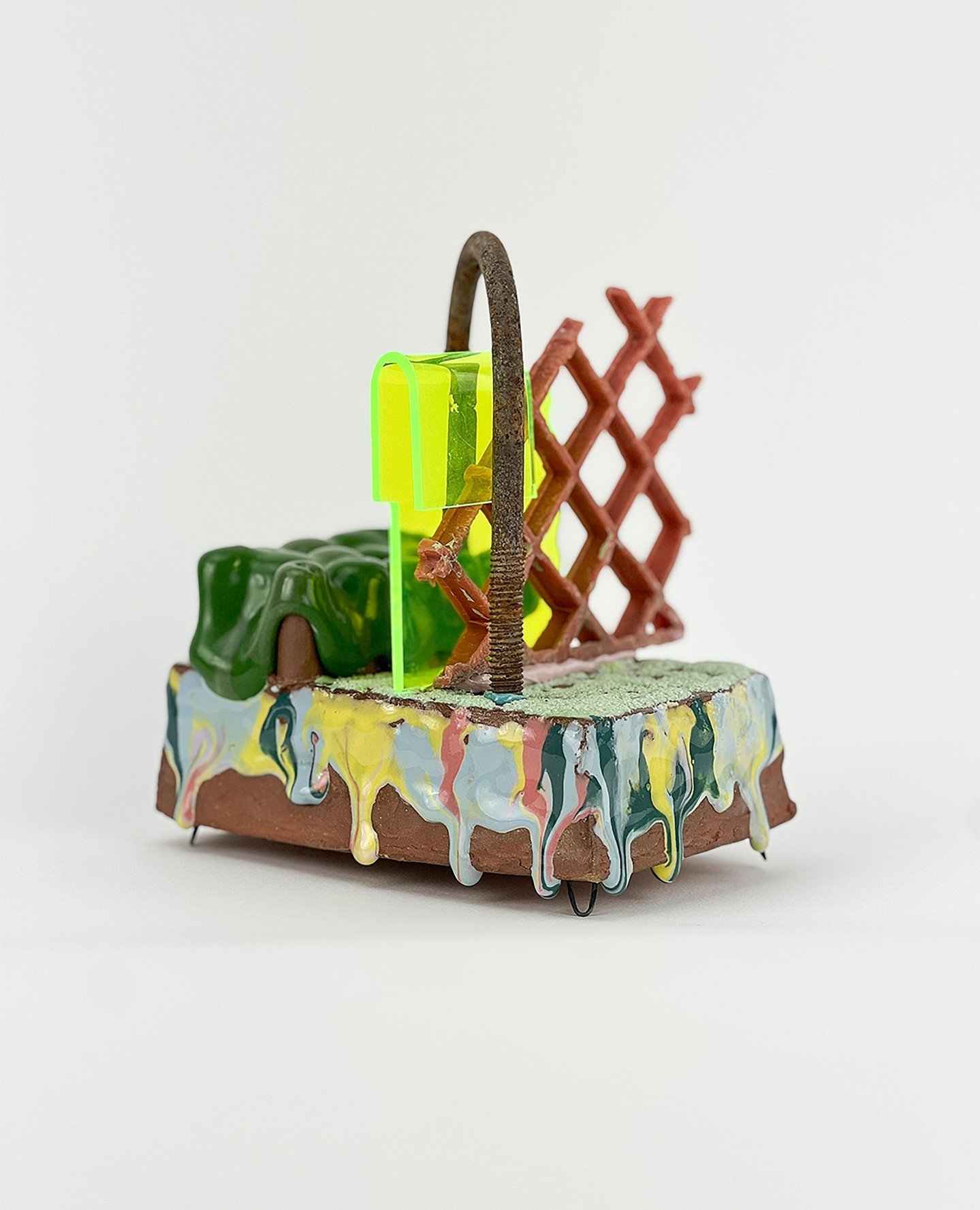 David Morrison / Junk Alter / 2024 / Ceramic, foraged junk, acrylic, epoxy, nichrome wire⁠
11&quot; x 9&quot; x 6&quot;⁠
⁠
@davidmorrison_ ⁠
⁠
EVENT HORIZON⁠
Curated by David Rios Ferreira @davidriosart|⁠
June 12- July 5, 2025⁠
⁠
Featuring:⁠
Amanda K