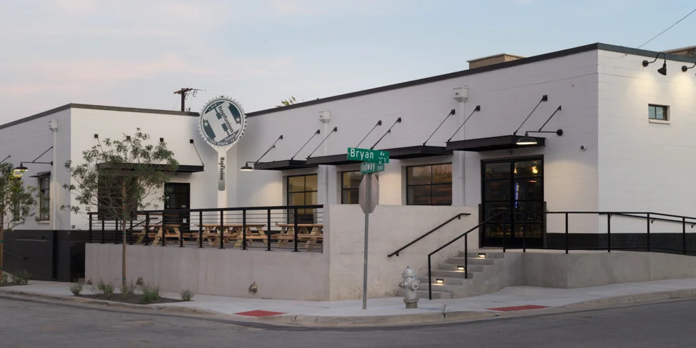  photo by  leowesson.com  