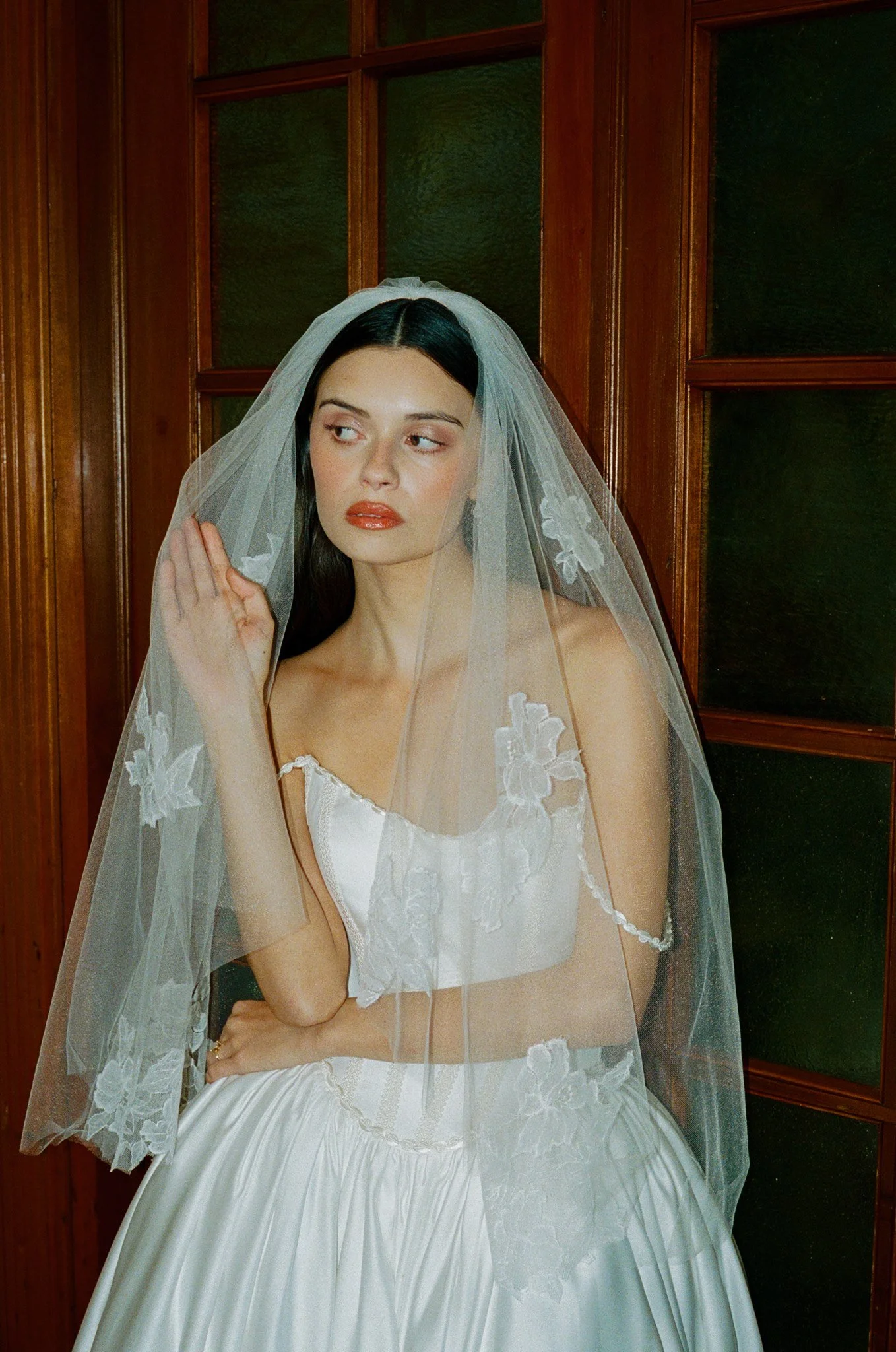 marla-veil-white-floral-applique-front-view.jpg.jpg