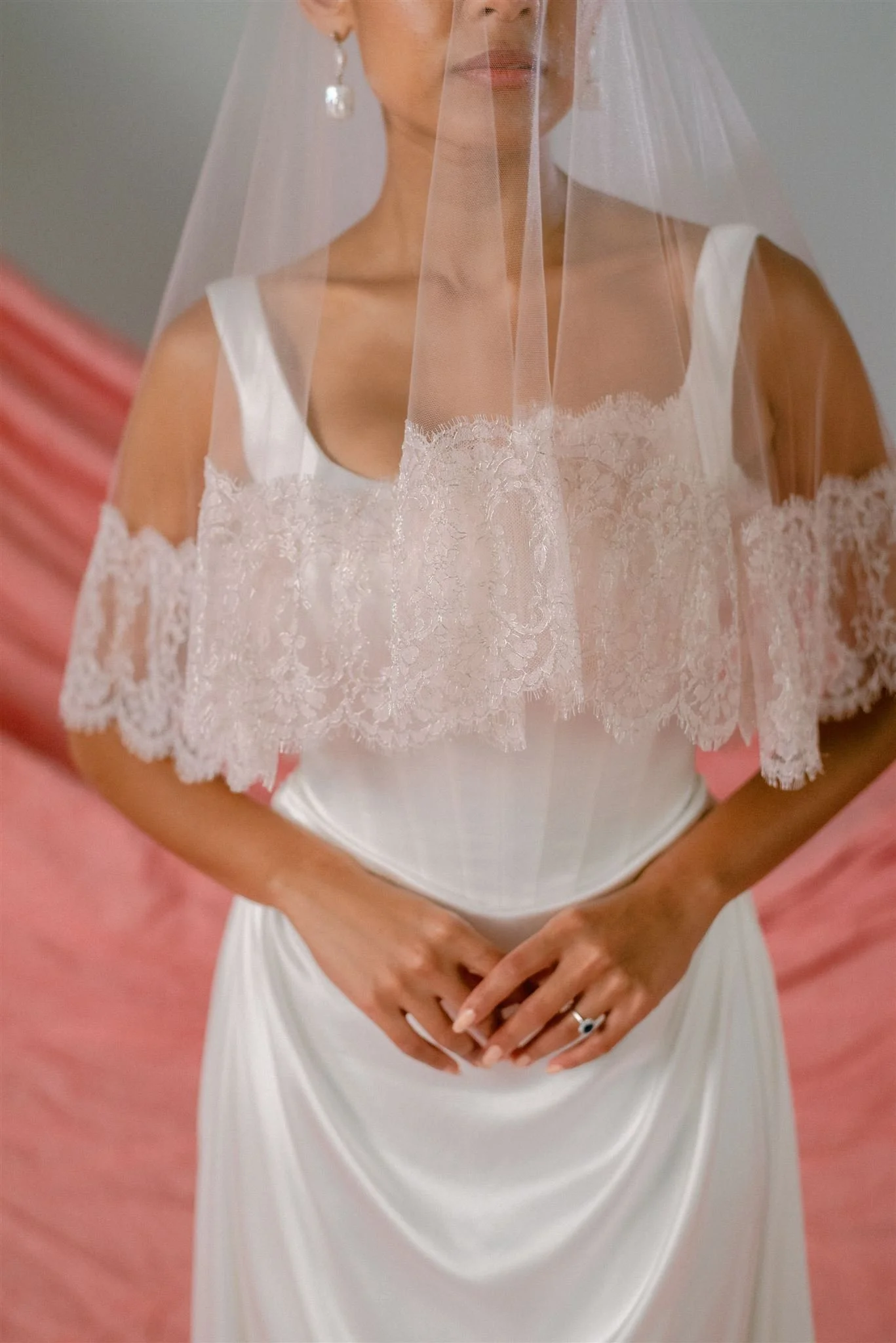 french-lace-blush-wedding-veil.jpg