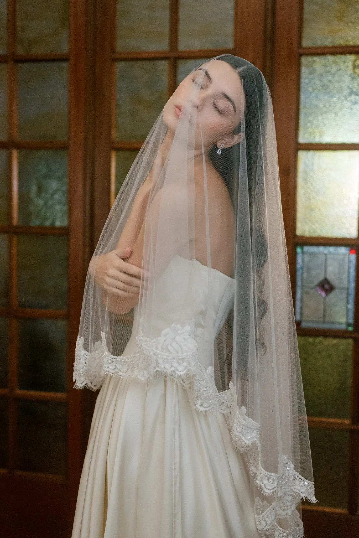 soleil-veil-white-lace-trim-side-view.jpg.jpg