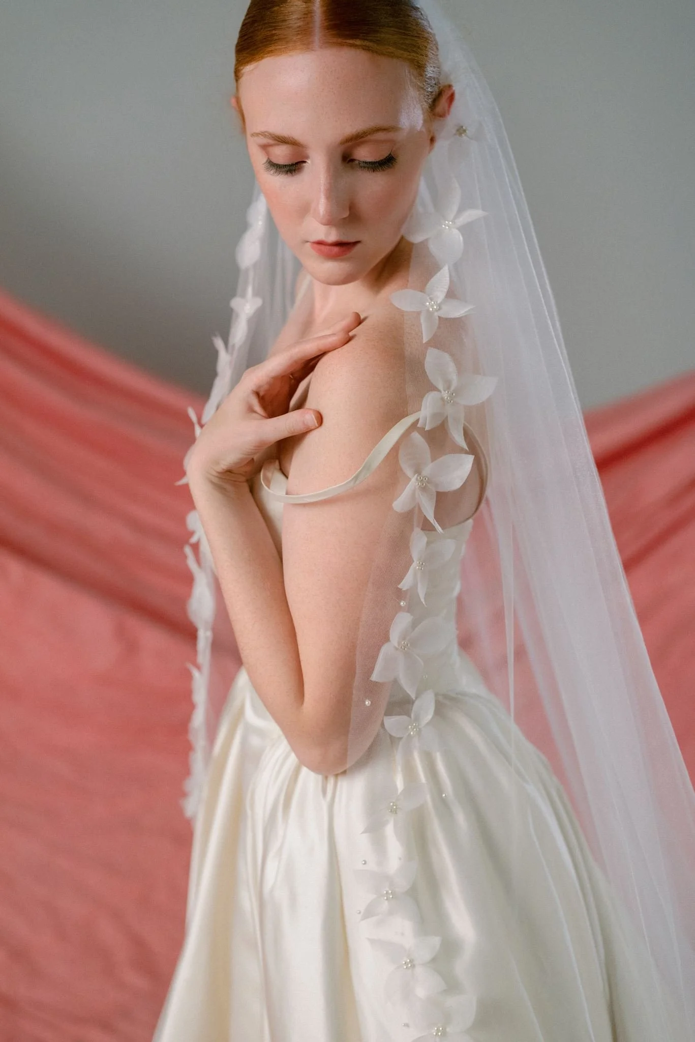 Celeste-organza-flower-veil.jpg