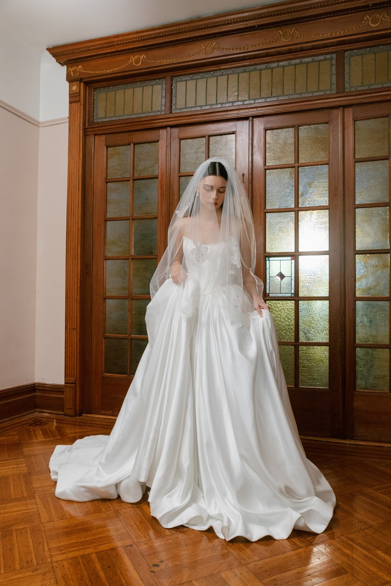 marla-veil-white-floral-applique-full-length-view.jpg.jpg