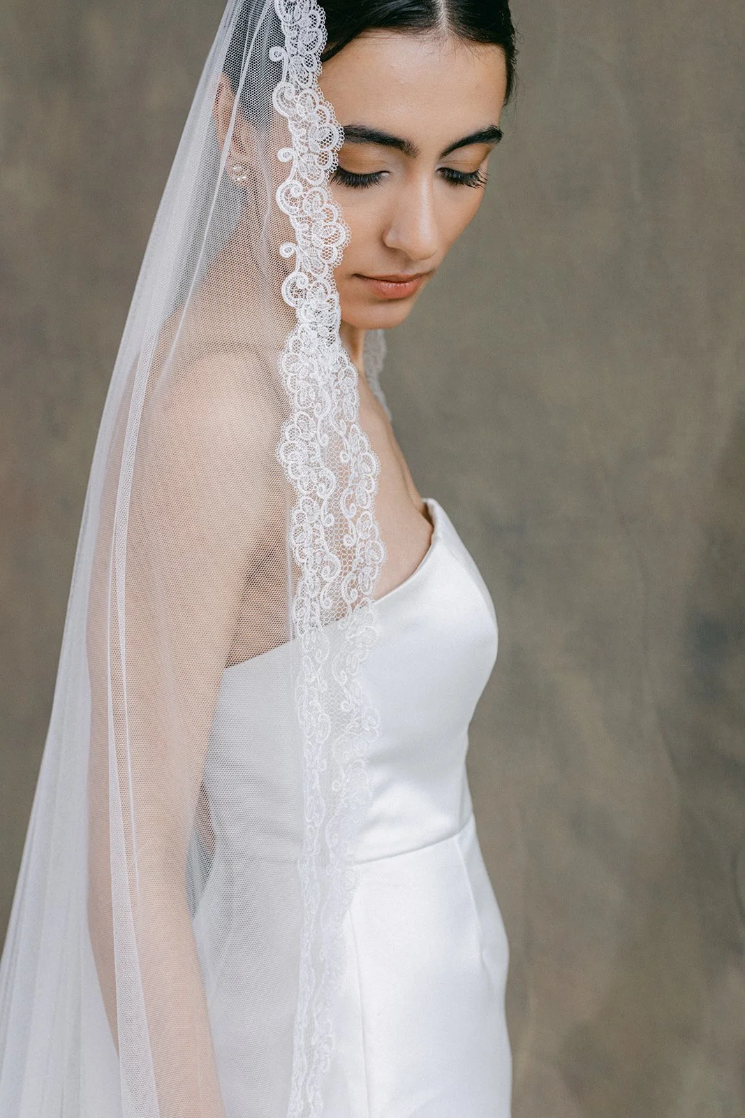 romantic-mantilla-veil.jpg