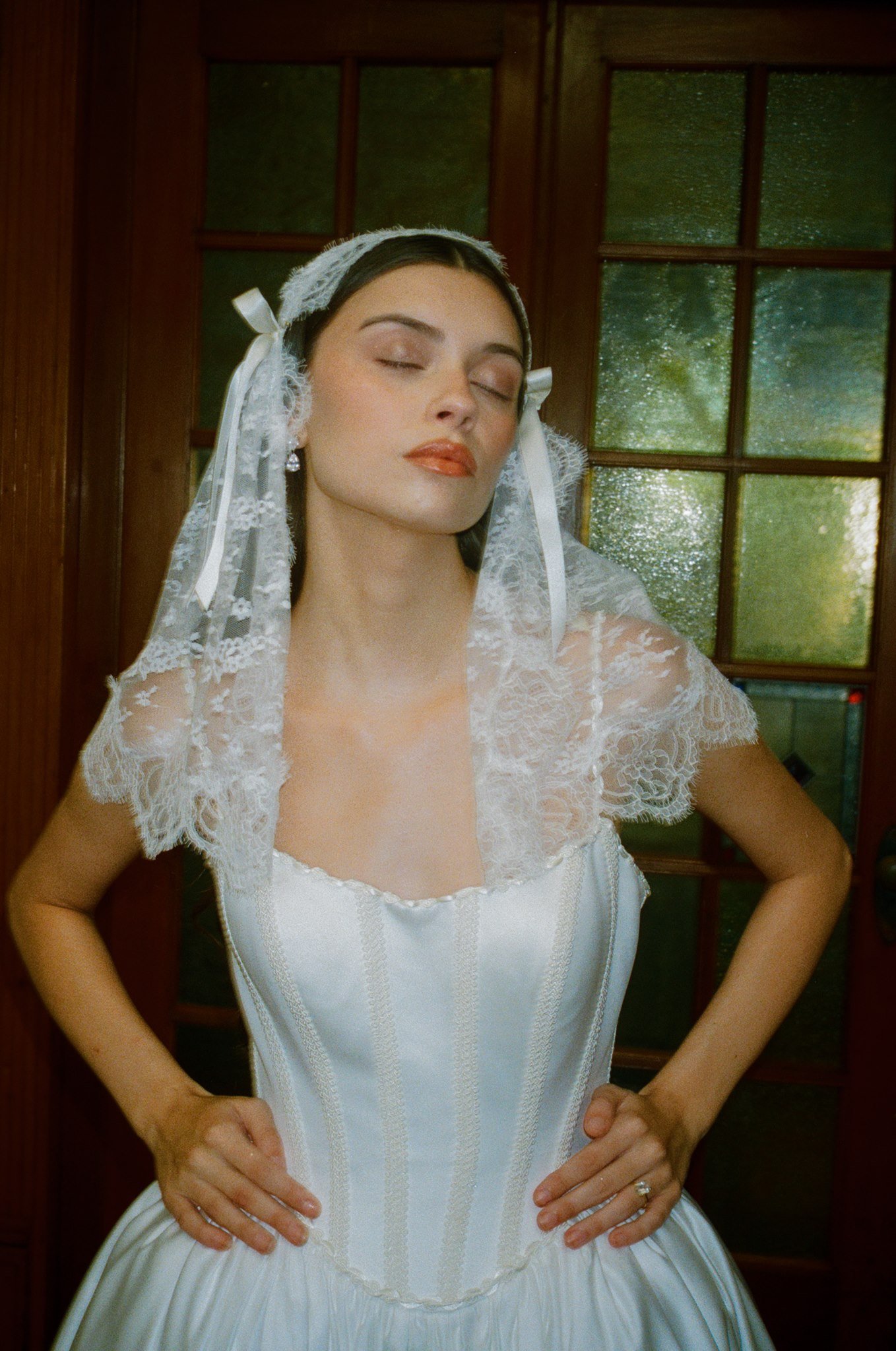 leticia-veil-white-lace-ribbon-front-view.jpg.jpg