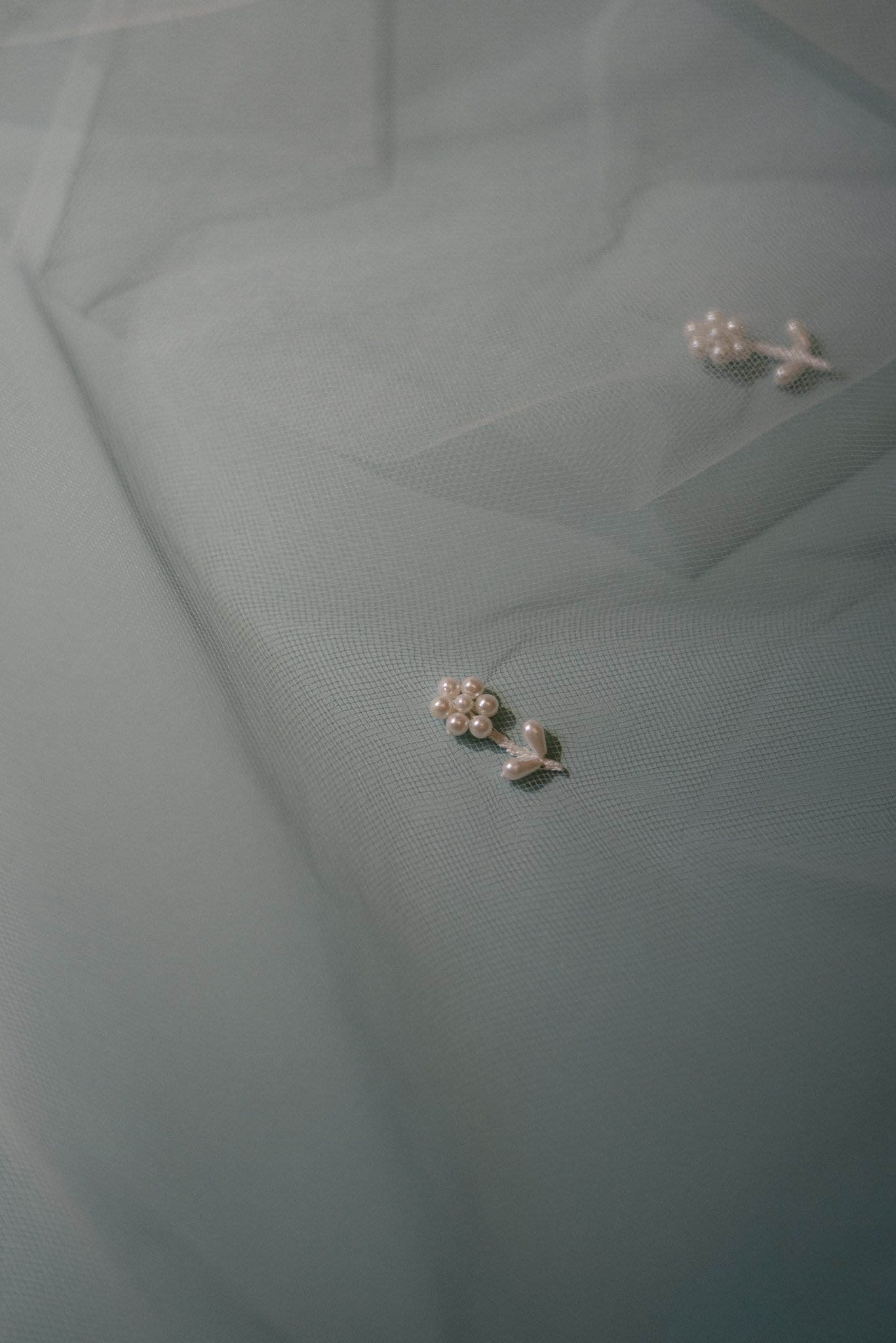 greta-pearl-daisy-veil-detail.jpg.jpg