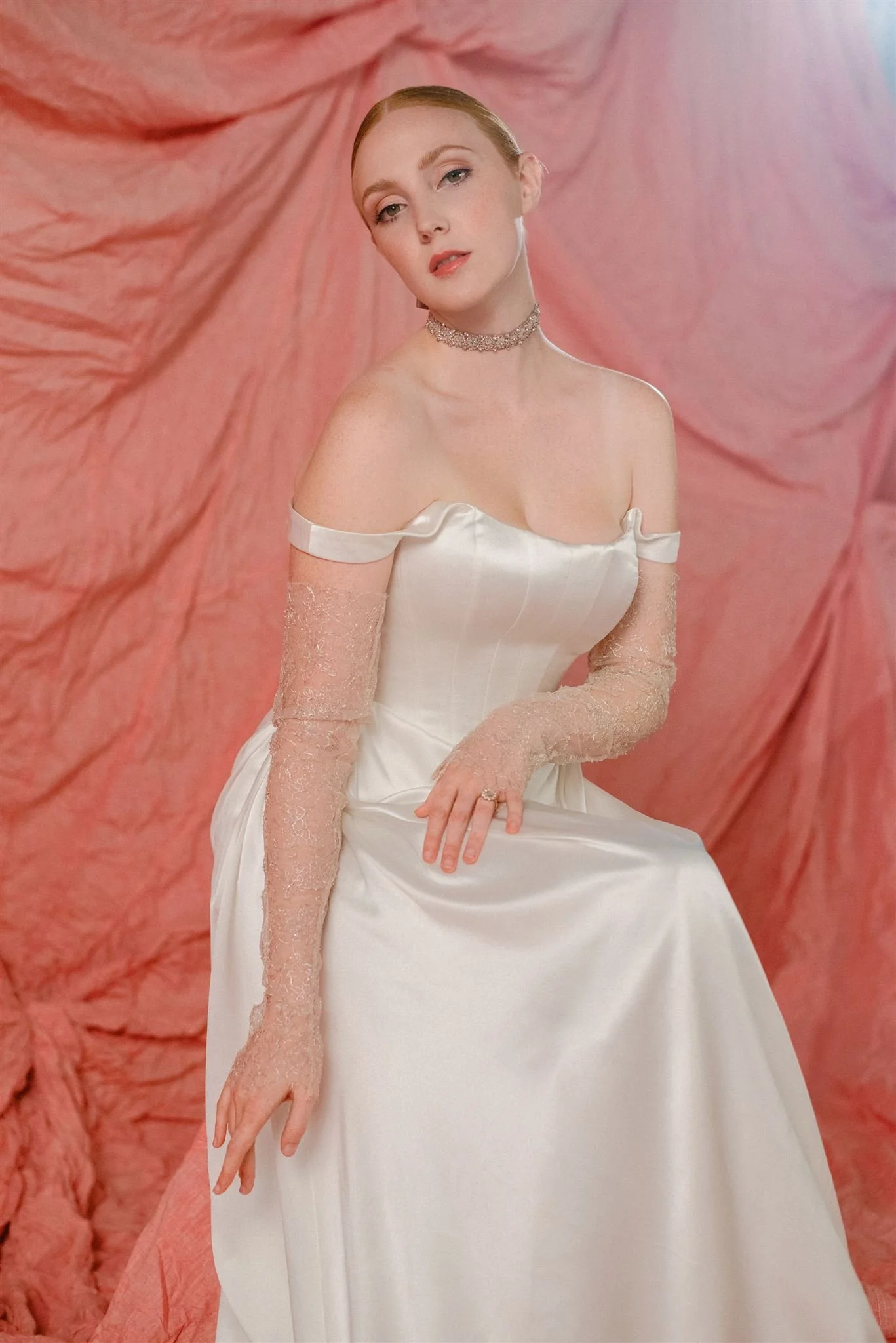 bridal-choker-necklace-trend.jpg