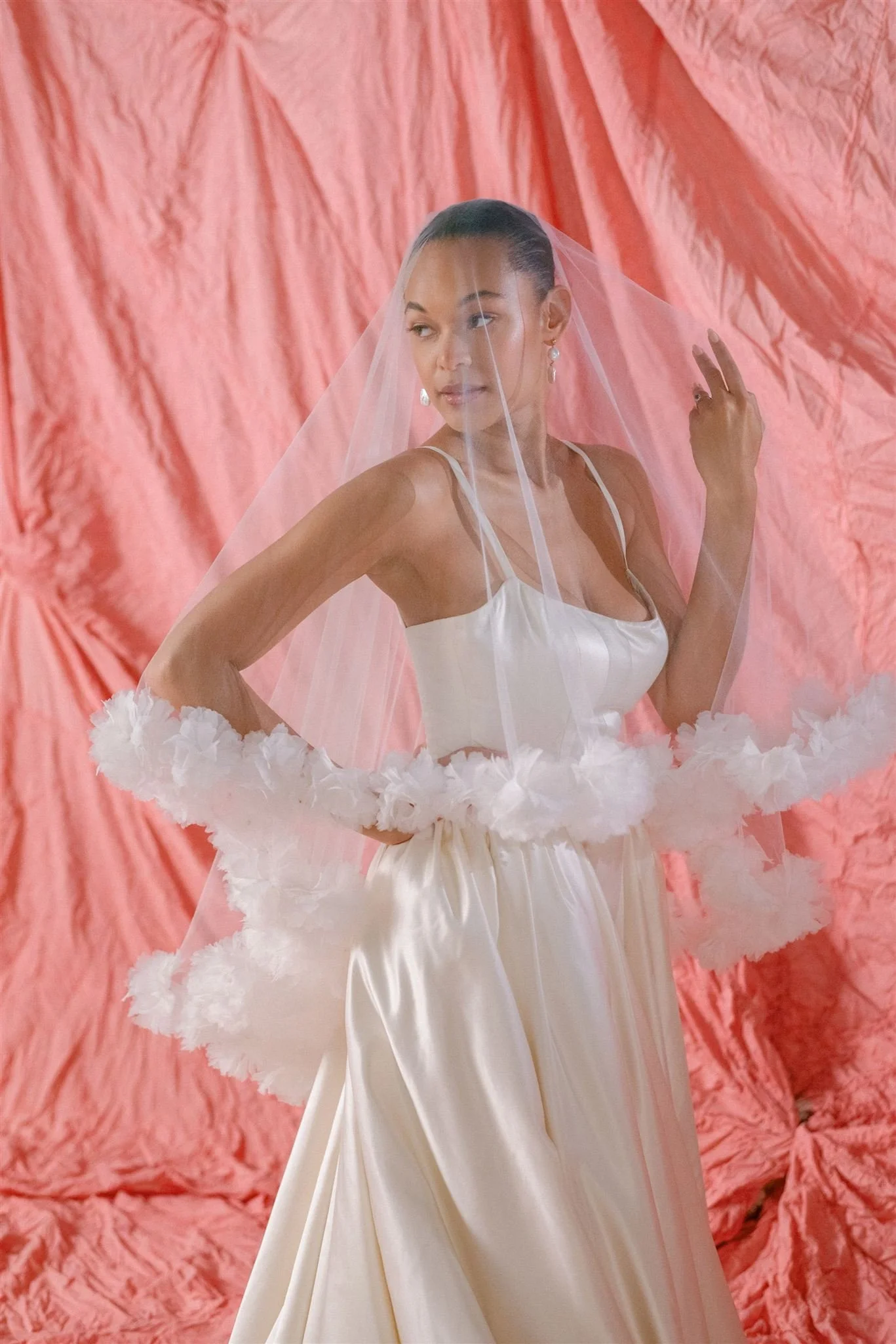 celeste-statement-wedding-veil.jpg