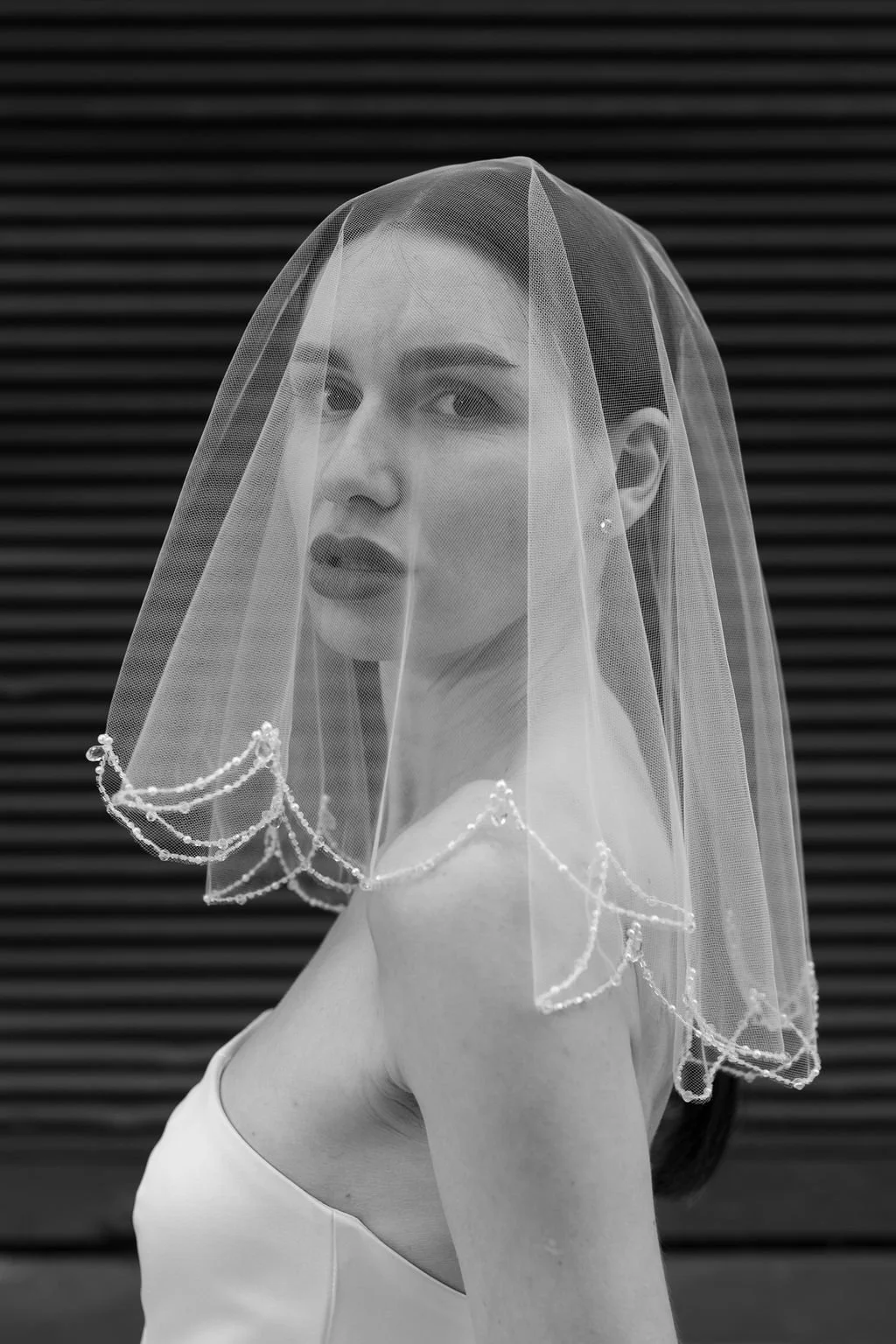 chin-length-beaded-veil-modern.jpg