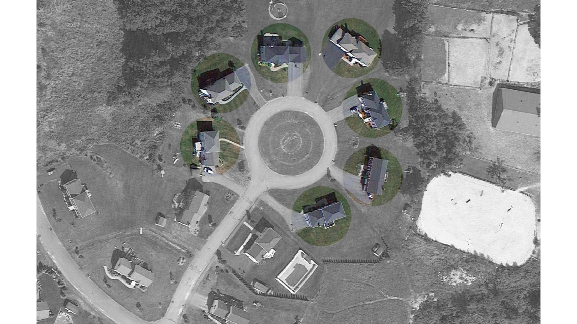 The geometric design of the cul-de-sac produces wedge shaped lots that encourage isolation between neighbors.