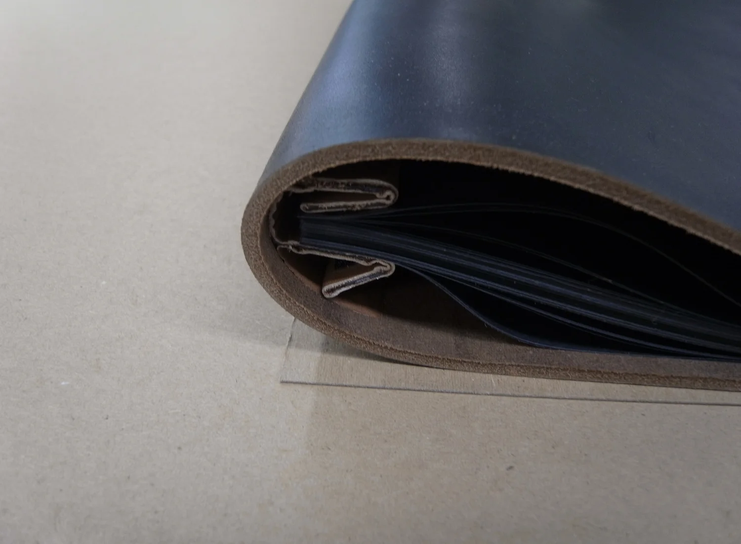 brewer-cantelmo-horween-leather-portfolio-spine.jpg