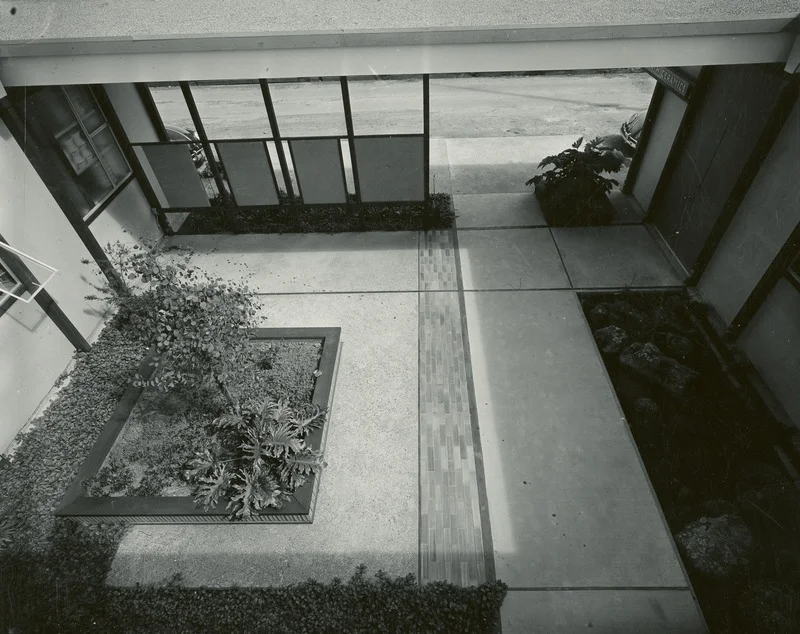 The entry garden in 1960 though it could just as easily have been 2015. It looks just the same.