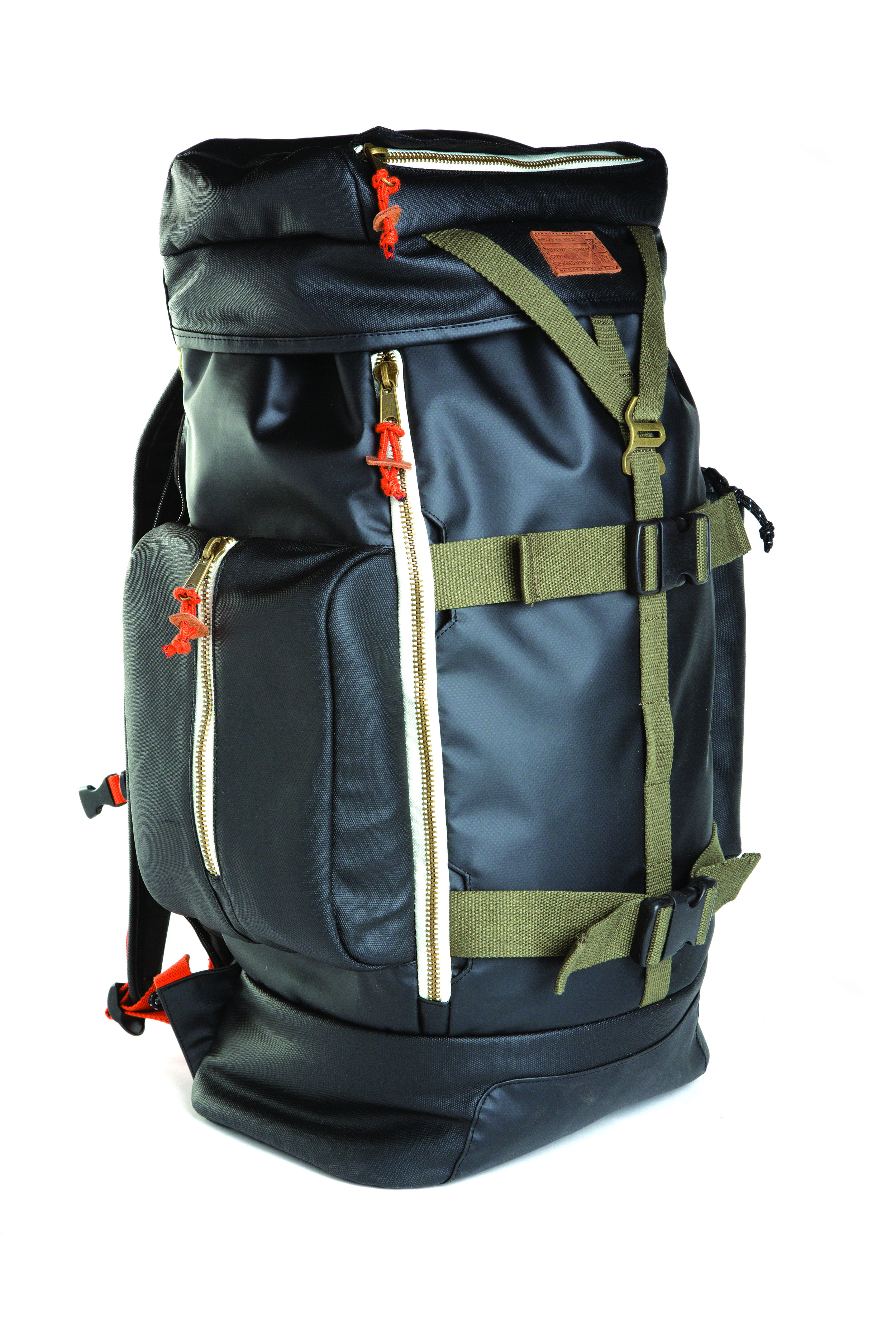 Roark Revival // The Mule Outfitted by Hex This pack is luxurious and adventurous! Look at the rubberized PV-coated cotton outer shell, the passport pocket, the faux-fur-lined laptop pouch, the hide-able skateboard straps, and the audio port hole. Look at those things!!! $180 // roarkrevival.com // Made in China