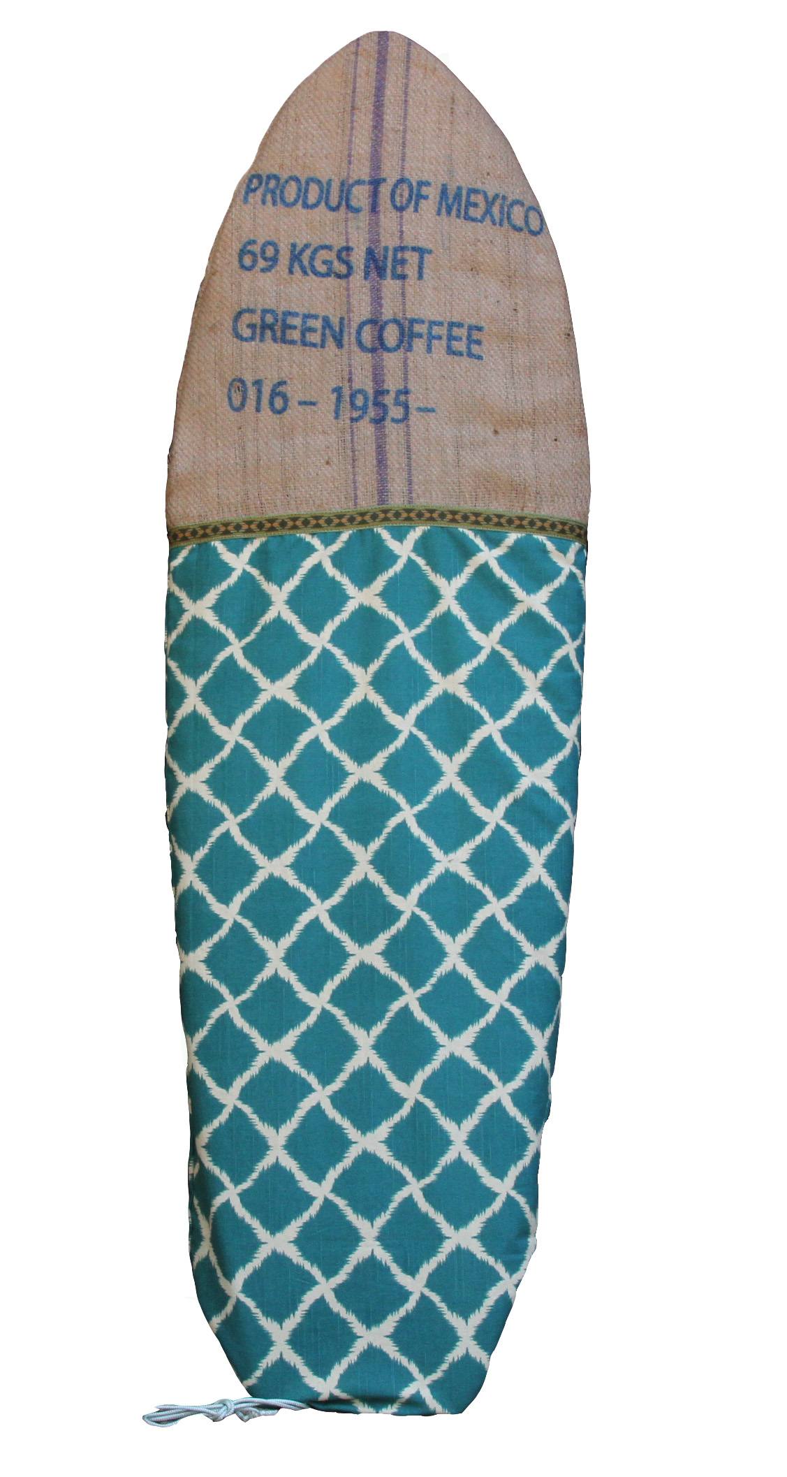 Sagebrush Bags // Evergreen Made with organic fair-trade coffee roaster bags, upcycled fabric, and salty ocean love vibes. The water-/wax-resistant liner isn’t bulletproof, but neither are most things that share your road-trip bed. Sizes range from hand-plane tiny to 10-foot-log large and all lengths in between. $120-150 // sagebrushbags.com // Made in California 