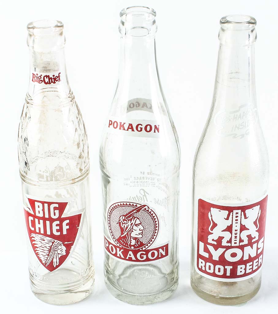 Vintage soda bottles make great flower vases and since they only hold like one flower at a time you can do this gift on the cheap!